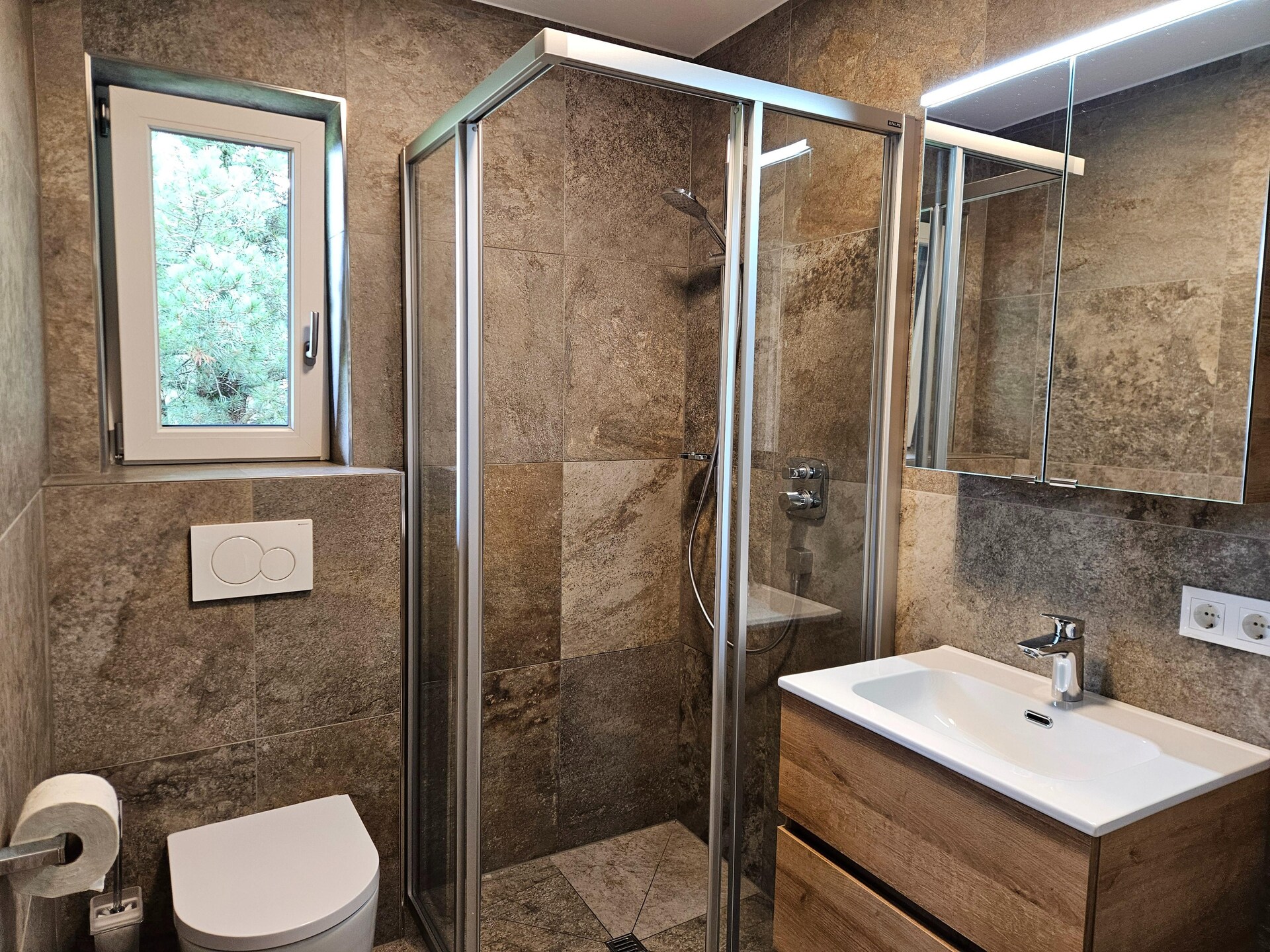 Ruim appartement aan de skipiste en het bos in Neukirchen am Großvenediger - foto 34