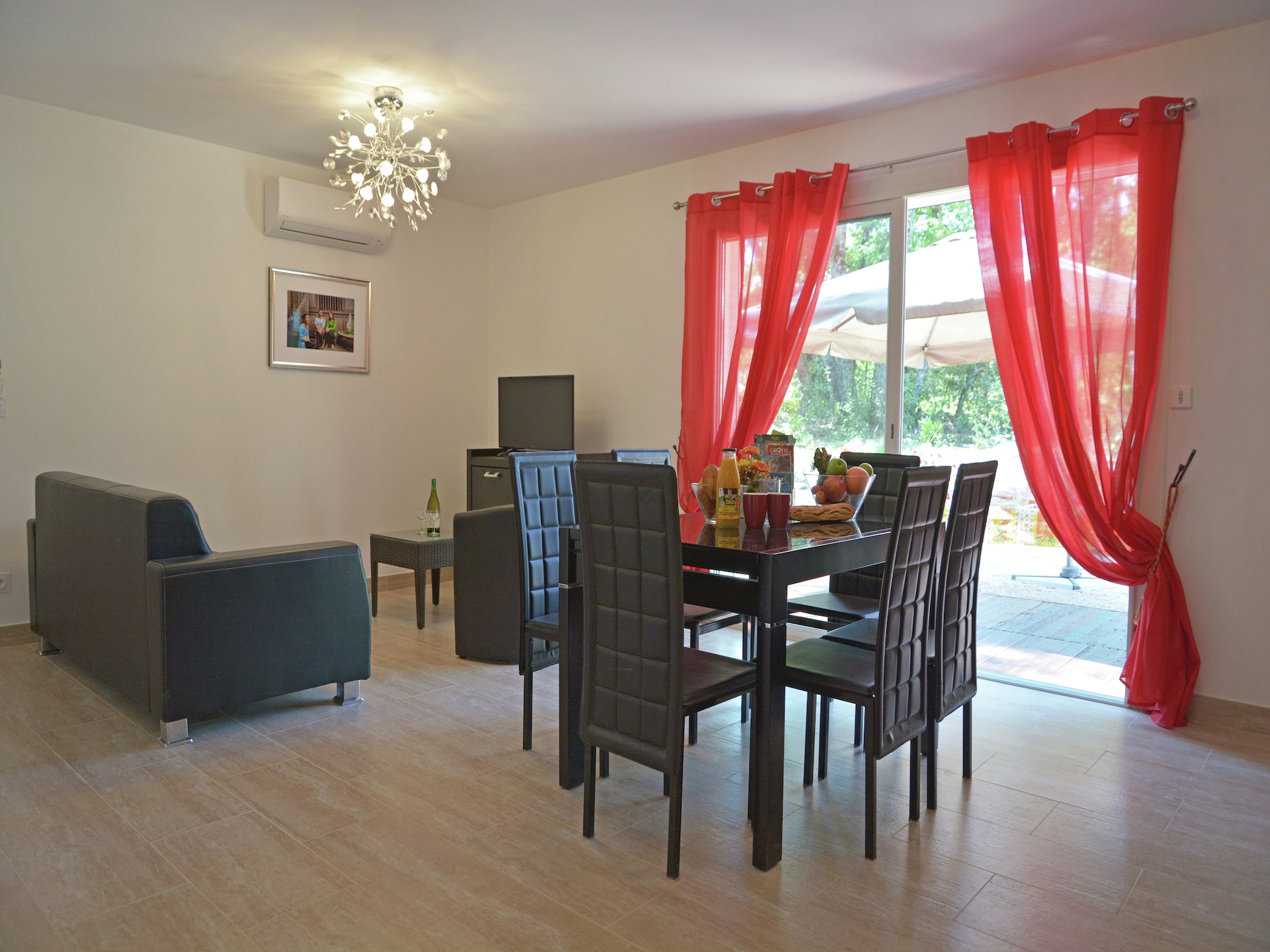6-persoons moderne villa in Montauroux met zwembad - foto 8
