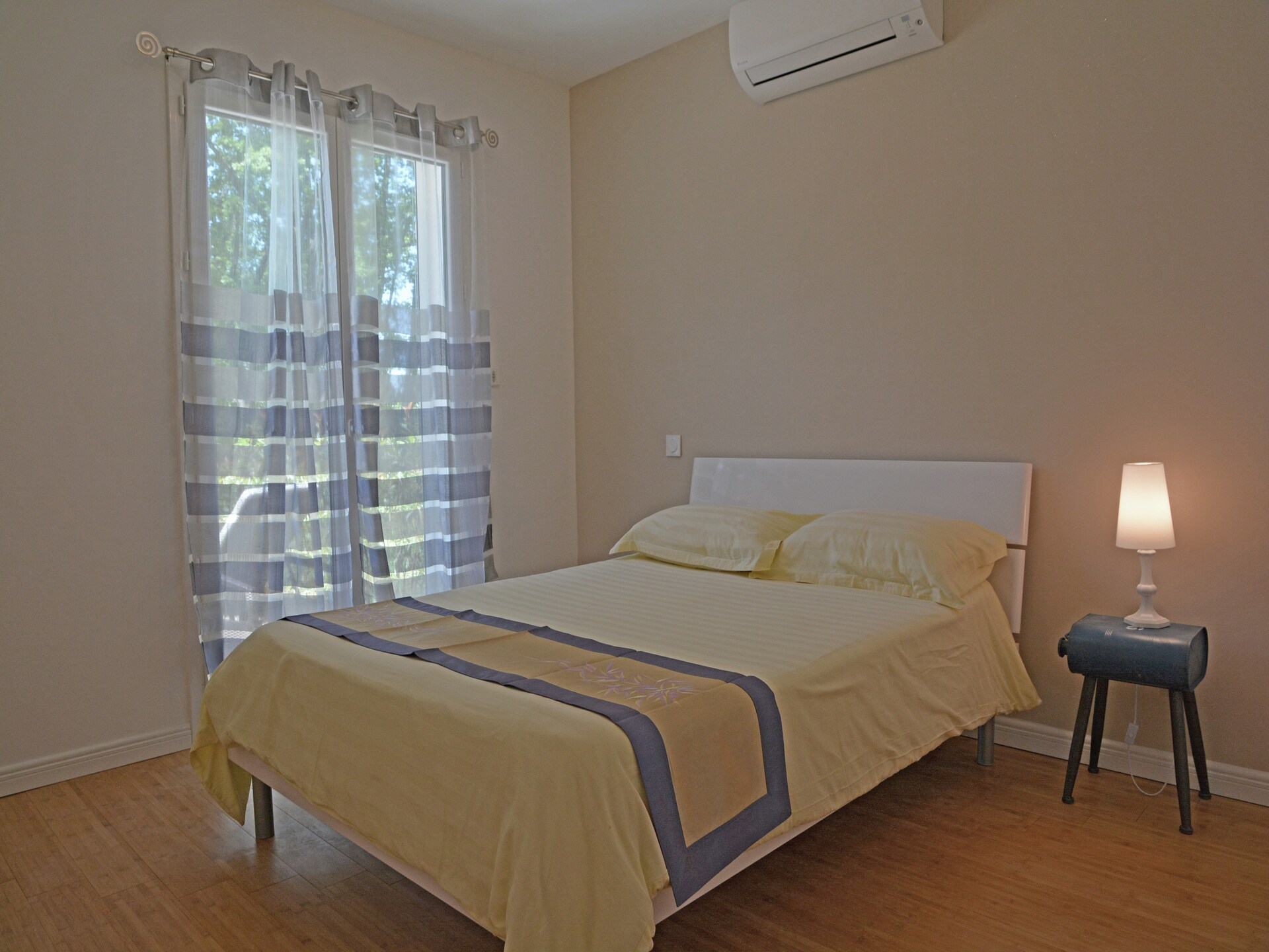 Villa Contempo 6 ex 5: Moderne villa met gemeenschappelijk zwembad in bosrijk Montauroux - foto 12