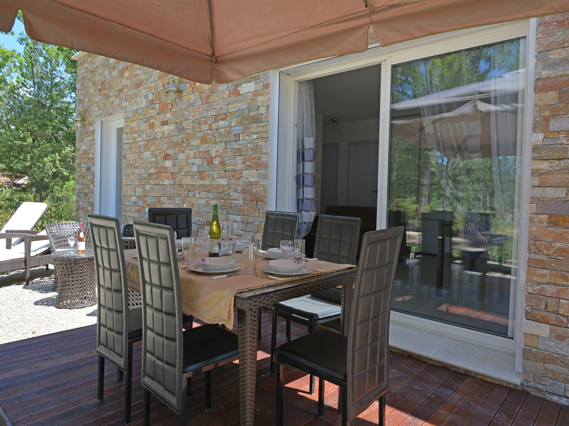 Villa Contempo 6 ex 5: Moderne villa met gemeenschappelijk zwembad in bosrijk Montauroux - foto 18