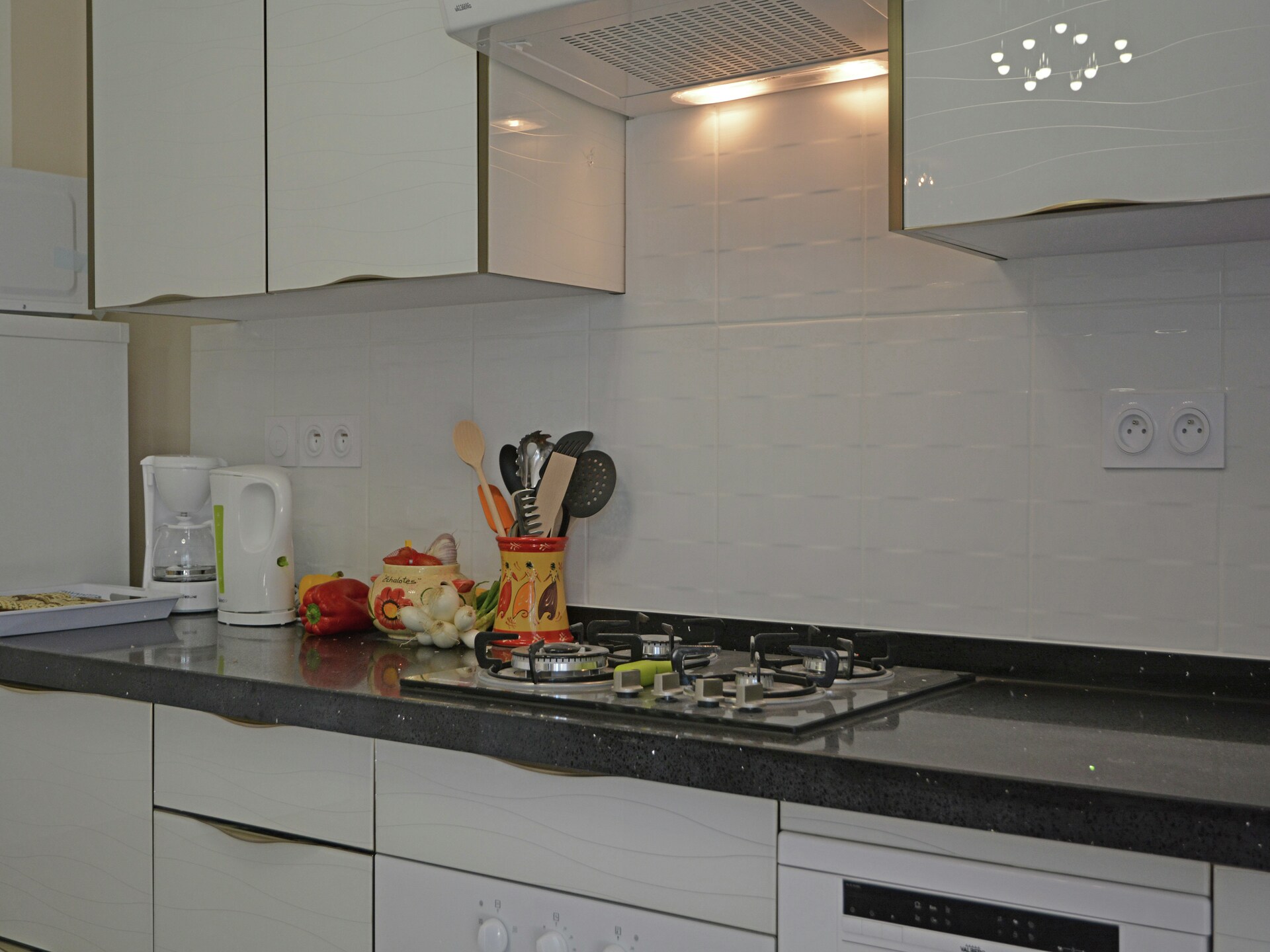 Villa Contempo 6 ex 5: Moderne villa met gemeenschappelijk zwembad in bosrijk Montauroux - foto 11