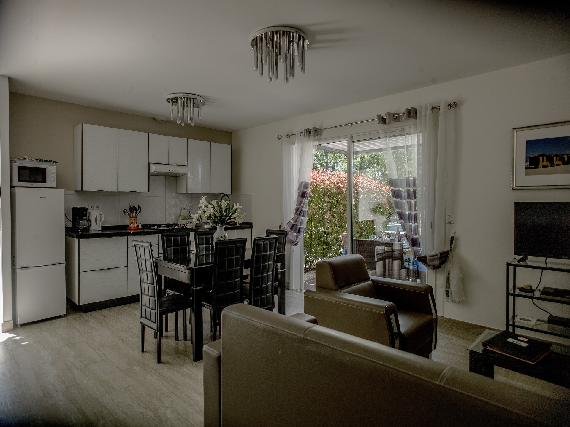Villa Contempo 6 ex 5: Moderne villa met gemeenschappelijk zwembad in bosrijk Montauroux - foto 10