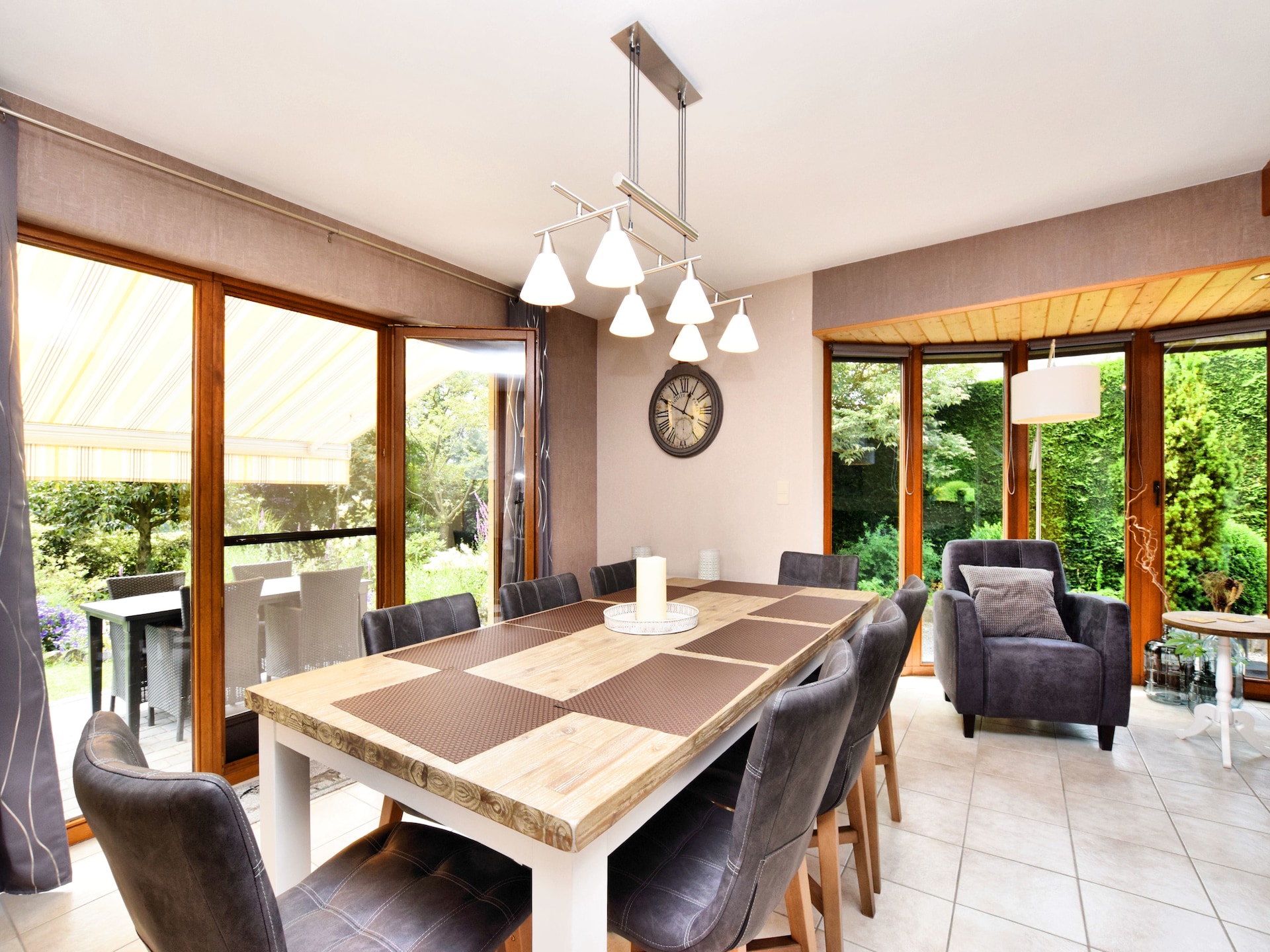 8-persoons vakantiehuis met tuin en vijver in Septon - foto 8