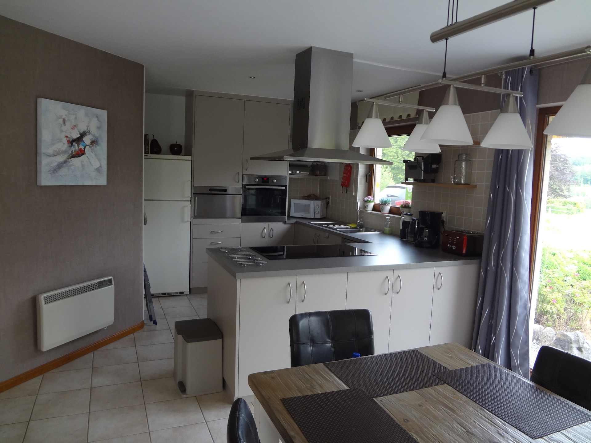 8-persoons vakantiehuis met tuin en vijver in Septon - foto 15