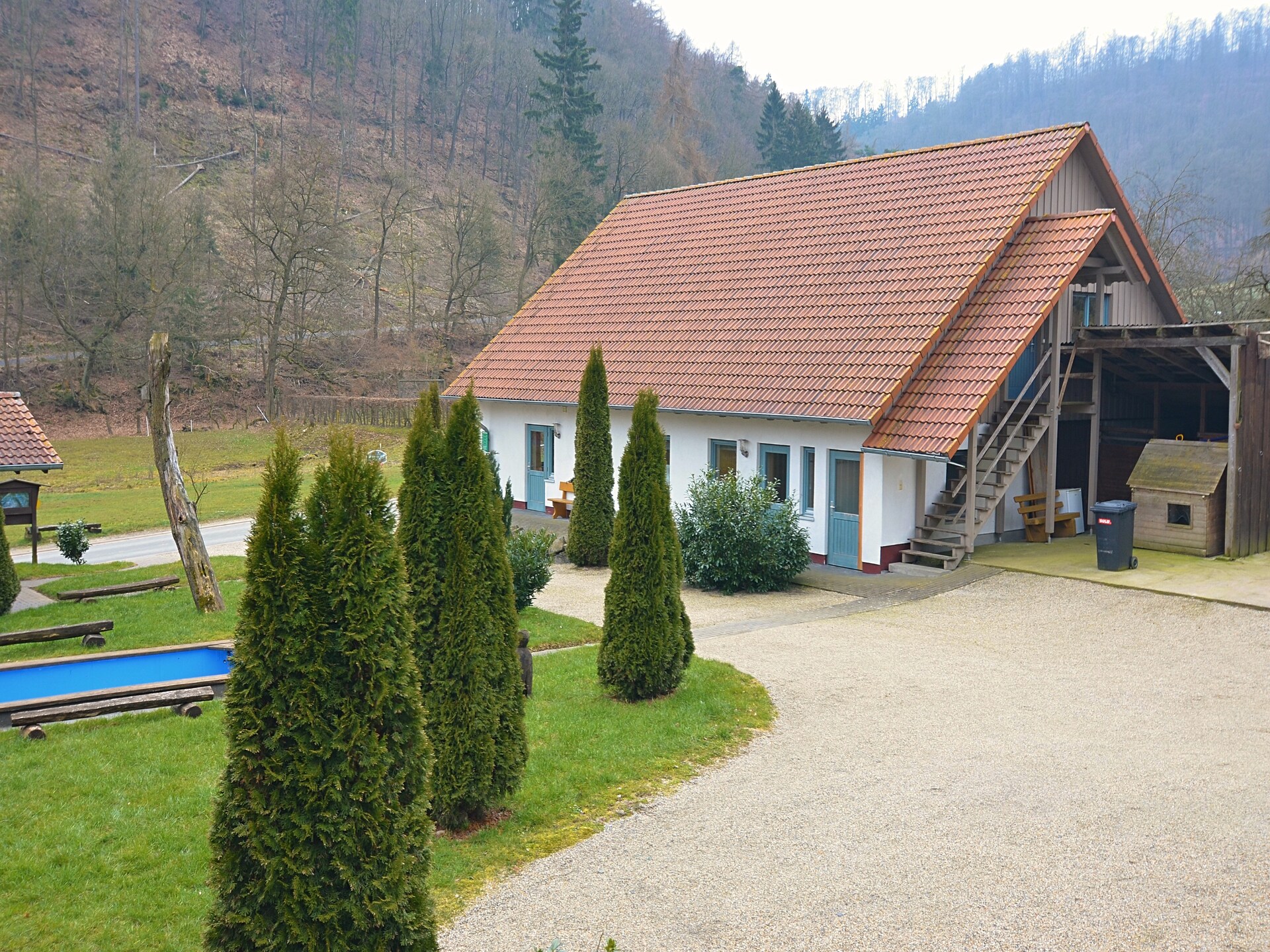 Ruim vakantieappartement op boerderij aan het Nationaal Park Kellerwald - foto 10