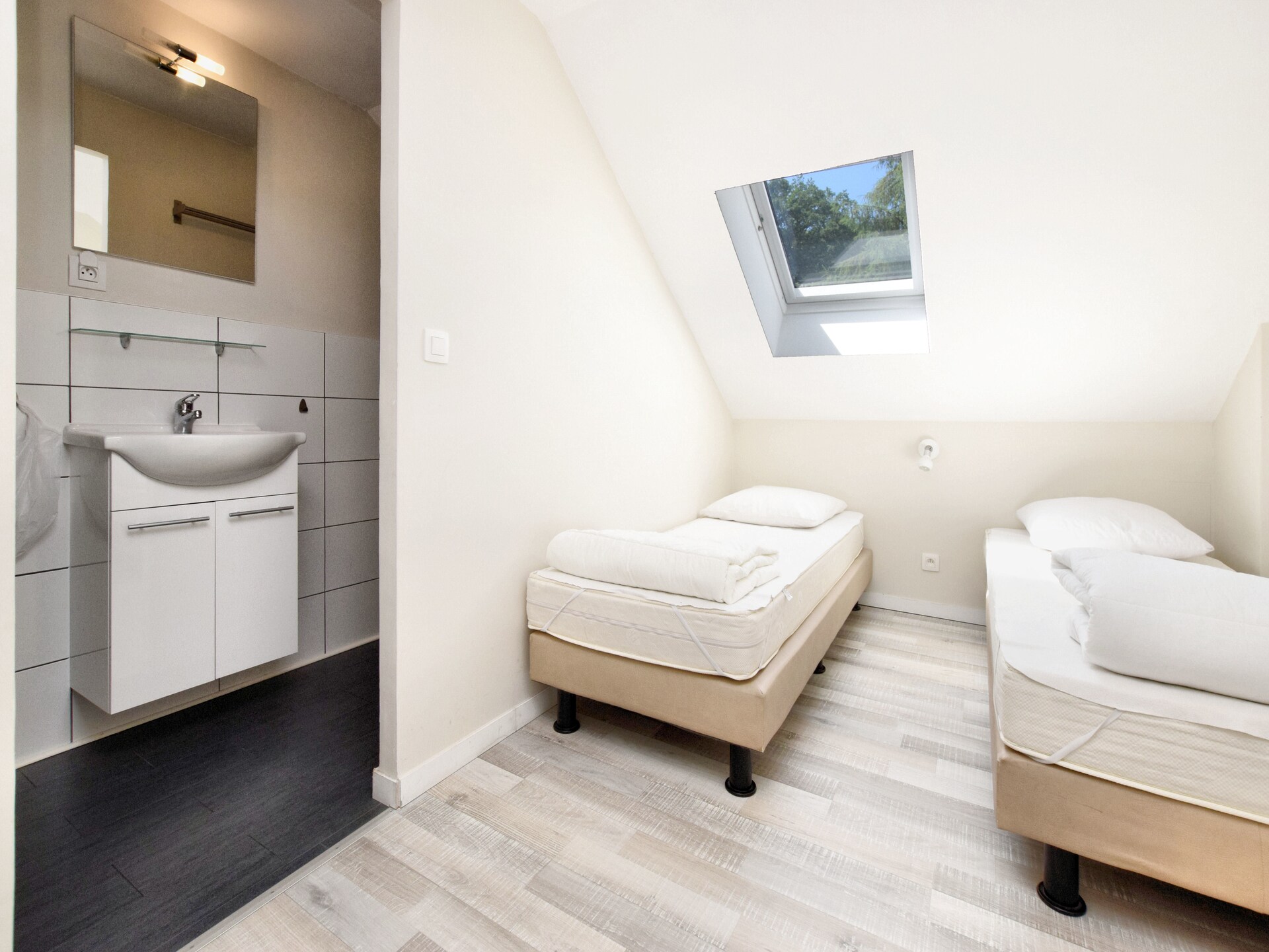 20-persoons vakantiehuis Chiny met sauna, op 1 km van piste en centrum - foto 28