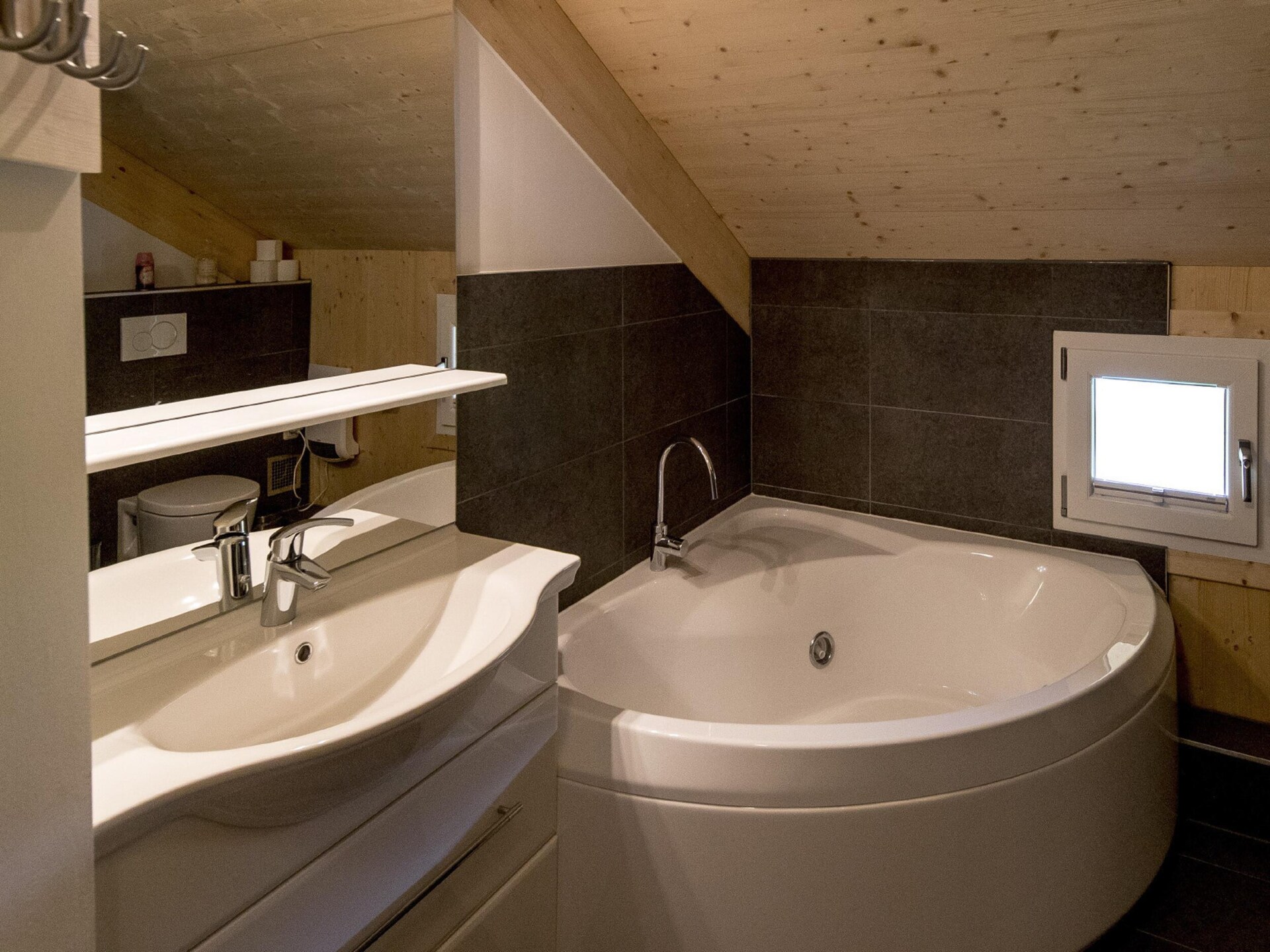 Aan de piste: Luxe chalet voor 10 personen in Sankt Georgen · 5 slk - foto 21