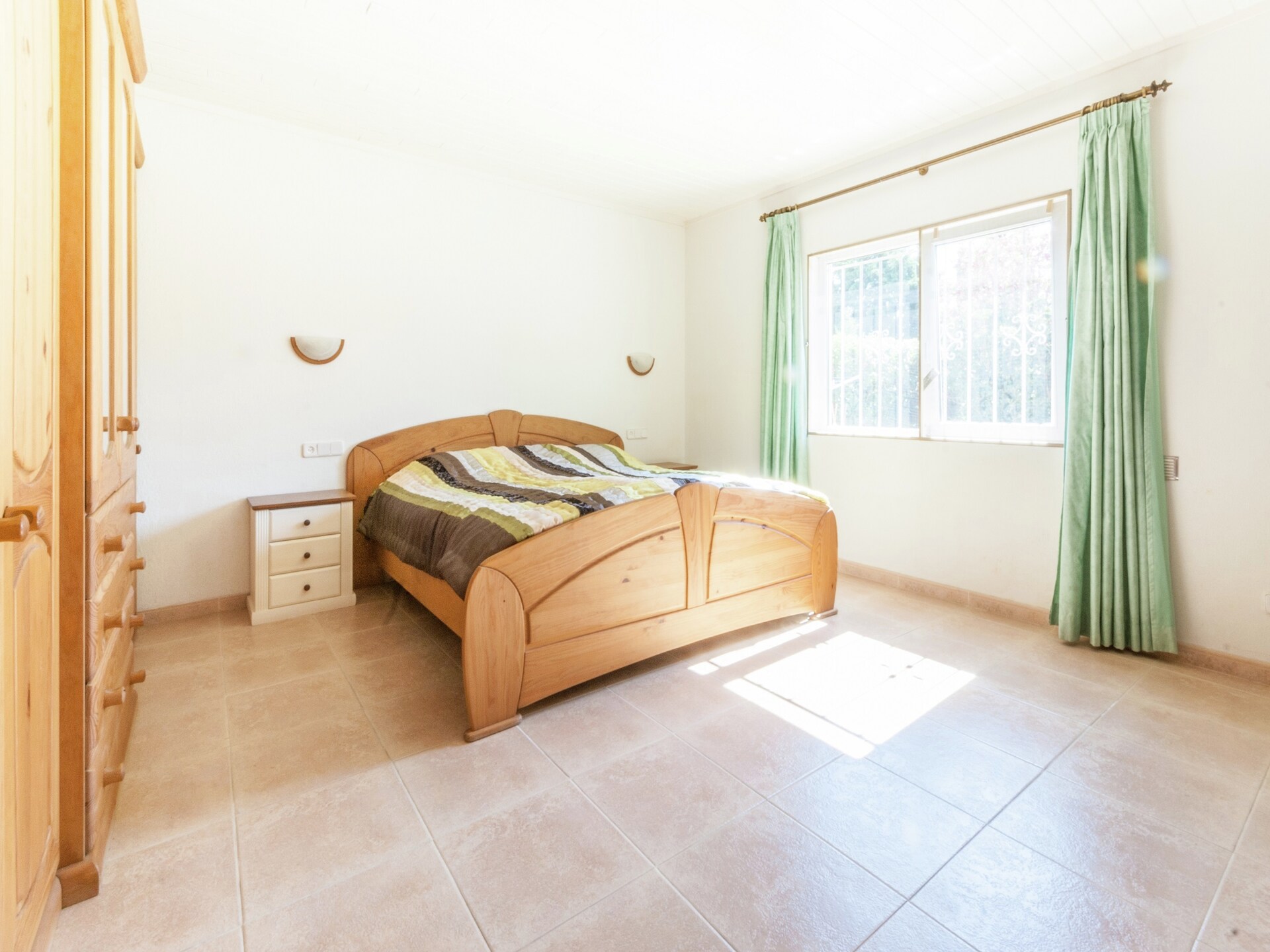 Ruim vakantiehuis met privézwembad, havenligplaats en omheinde tuin in Sant Pere Pescador - foto 8