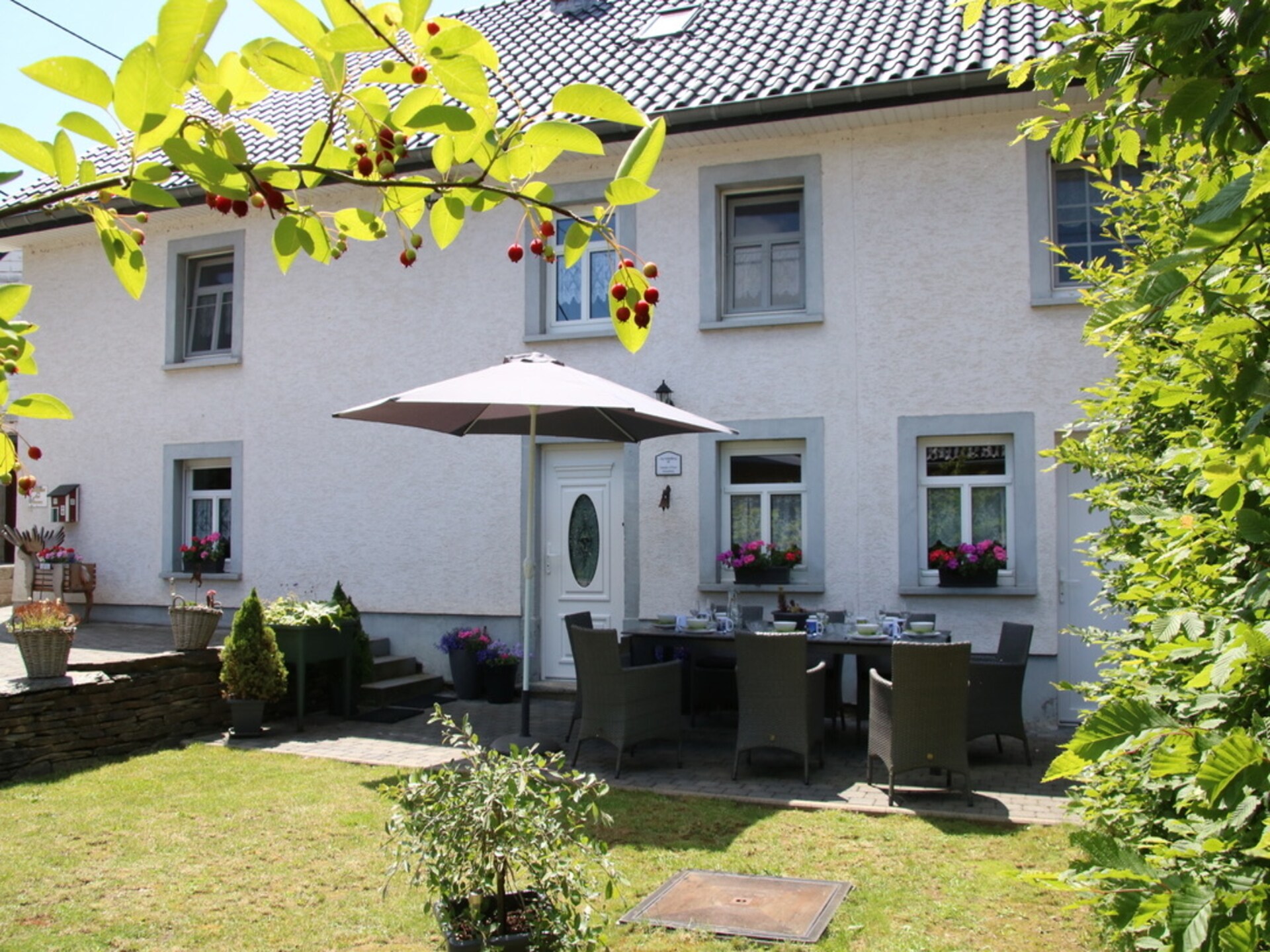 Ruime vakantievilla met privétuin, sauna & hottub in Ouren - foto 1