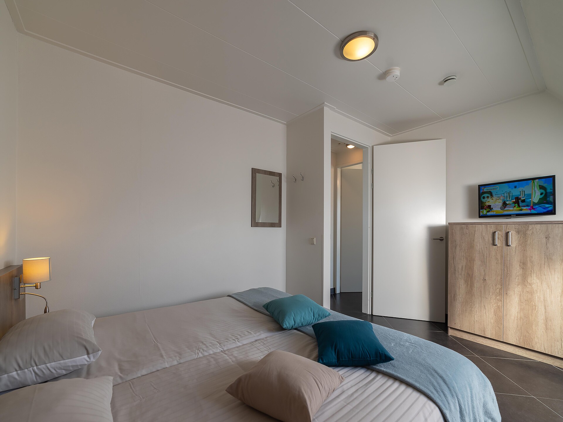 Luxe vakantievilla aan zee met privézwembad, sauna en lift in Colijnsplaat - foto 20