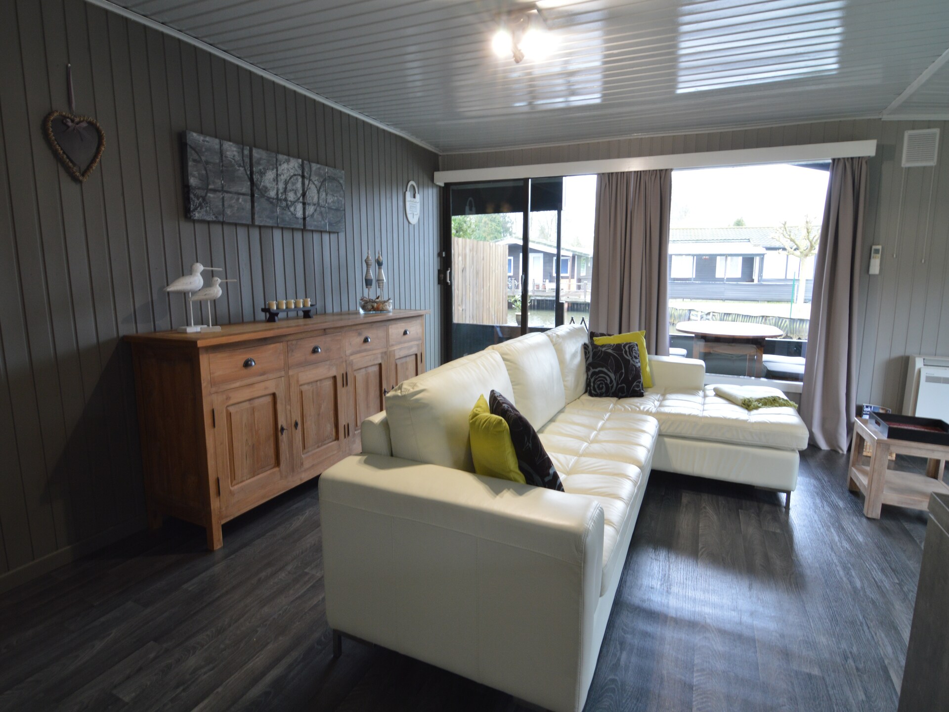 Vijverzicht – Modern vakantiehuis aan het water in Geel - foto 12