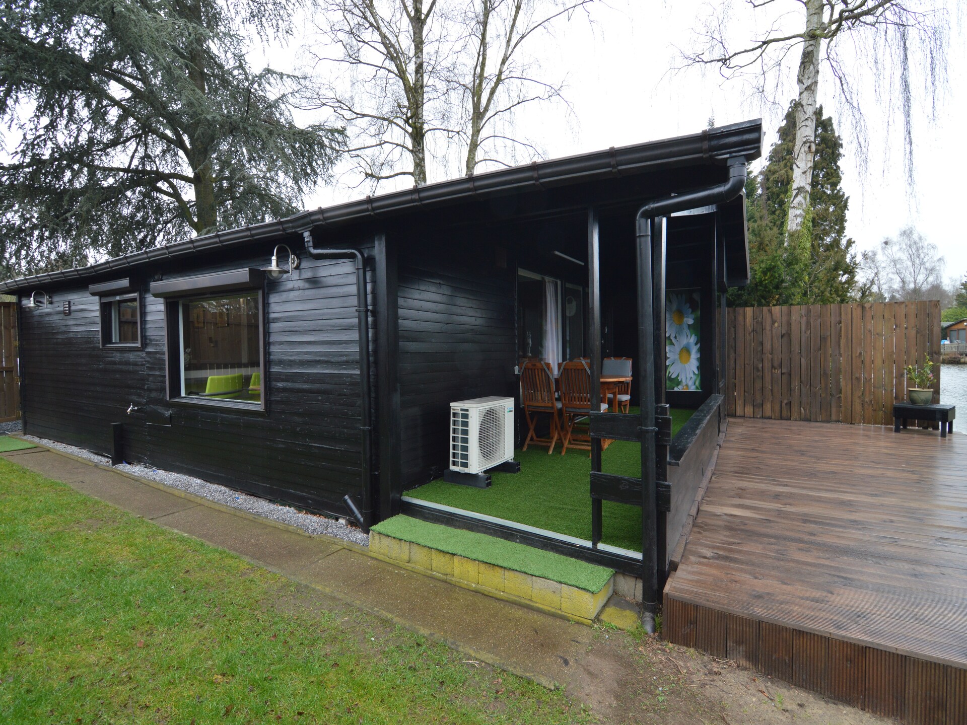 Vijverzicht – Modern vakantiehuis aan het water in Geel - foto 8