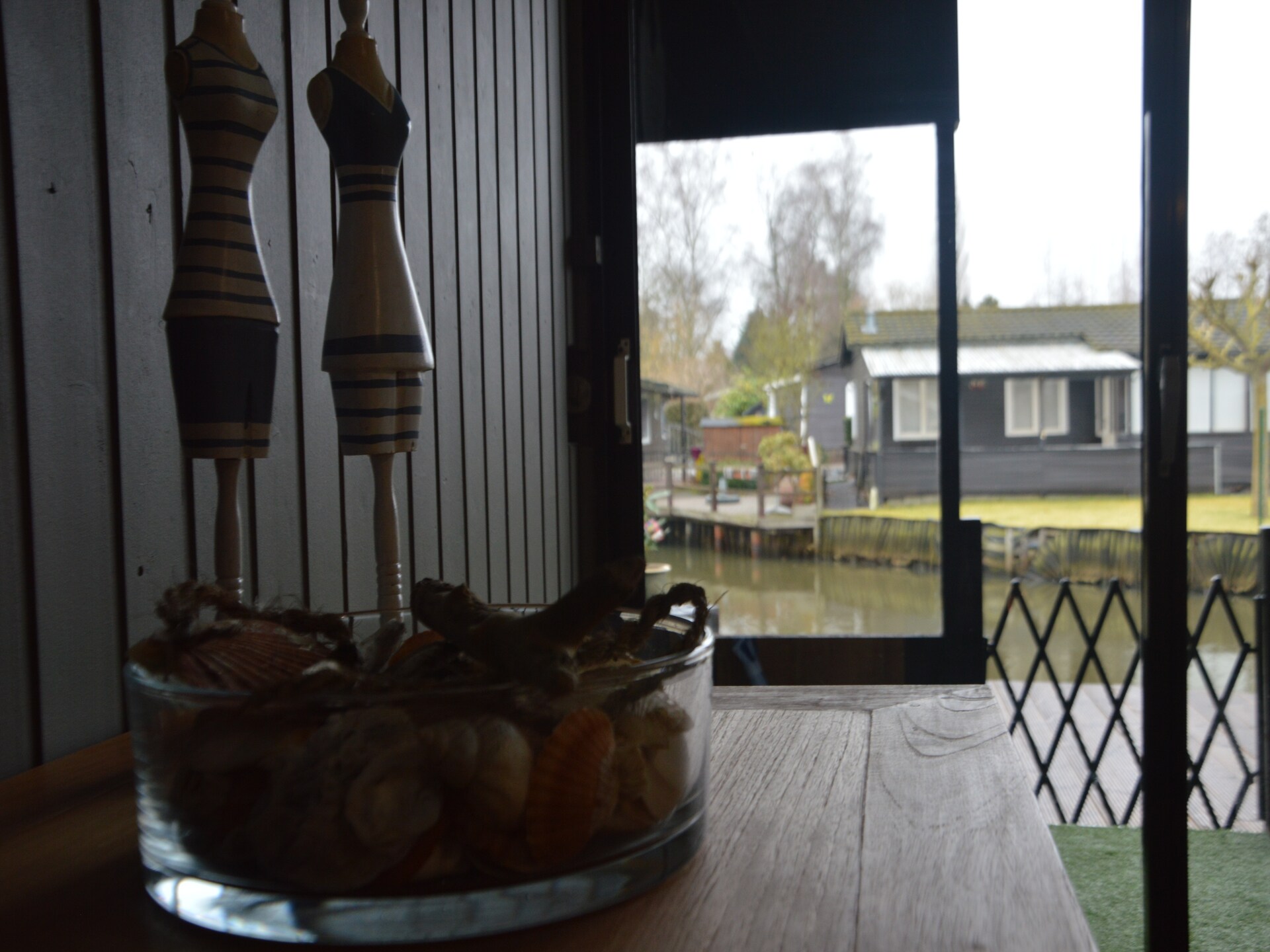 Vijverzicht – Modern vakantiehuis aan het water in Geel - foto 35