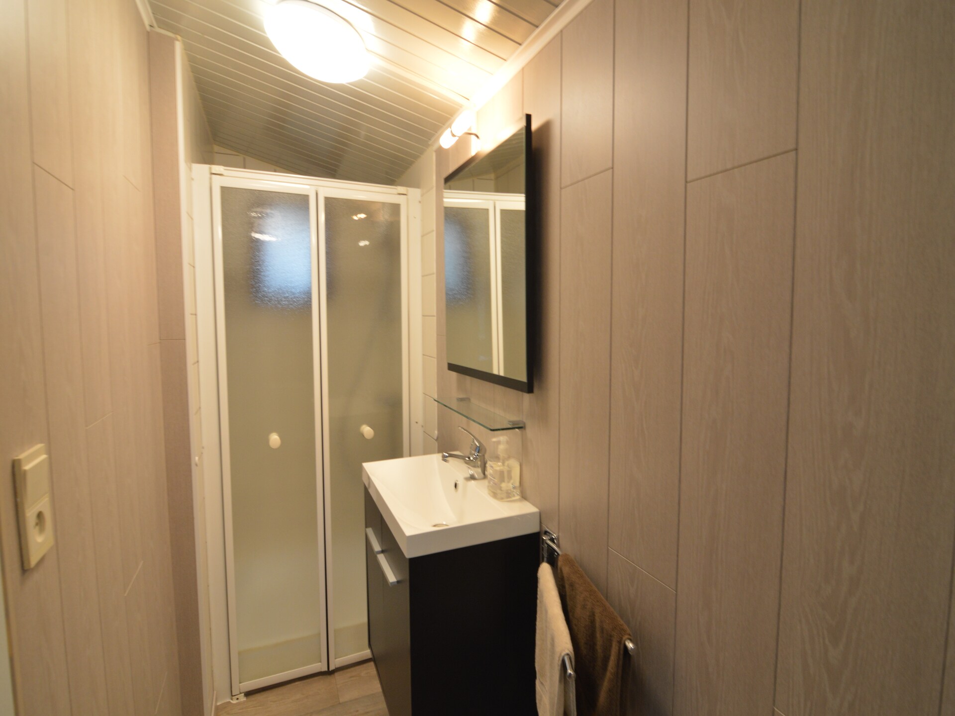 Vijverzicht – Modern vakantiehuis aan het water in Geel - foto 20