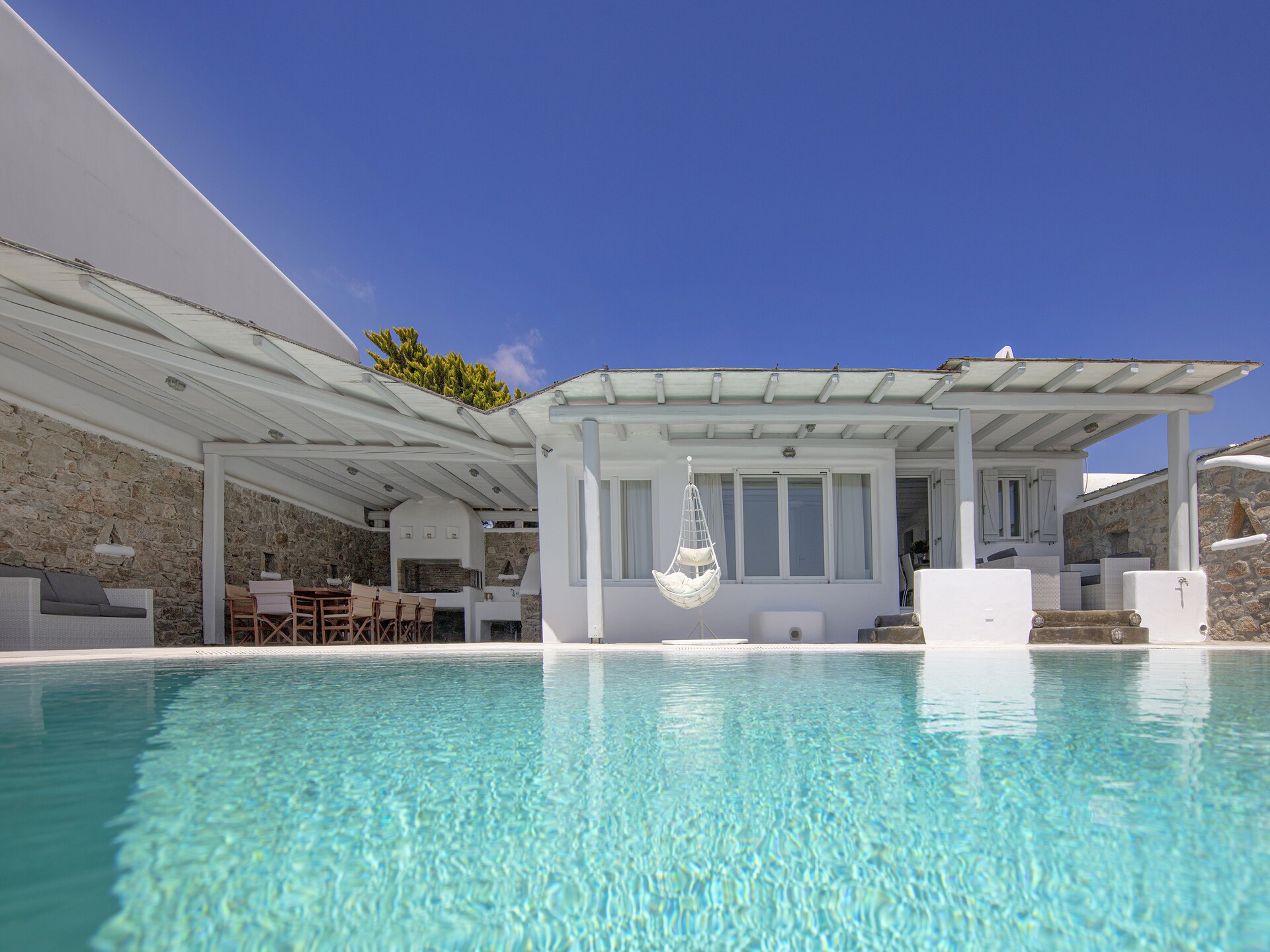 Villa Harmony: Elegante villa met privézwembad nabij Kalafatis strand - foto 1