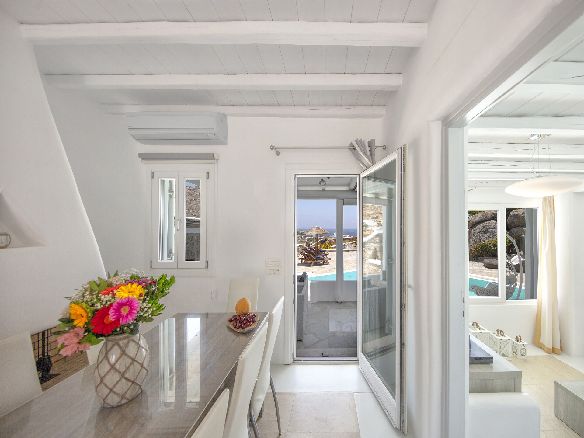 Villa Harmony: Elegante villa met privézwembad nabij Kalafatis strand - foto 5