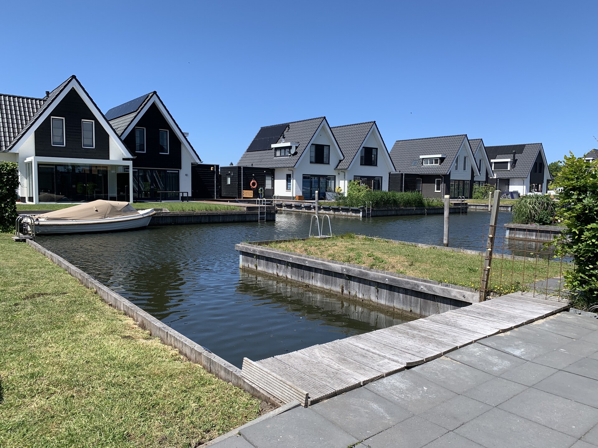 Luna: Vakantiehuis met eigen steiger aan het IJsselmeer in Stavoren - foto 23