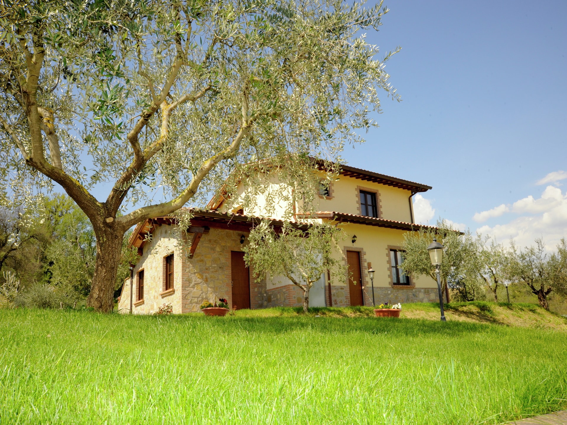 Rustiek landhuis Il Leccio in Perugia met zwembad en wellness - foto 2