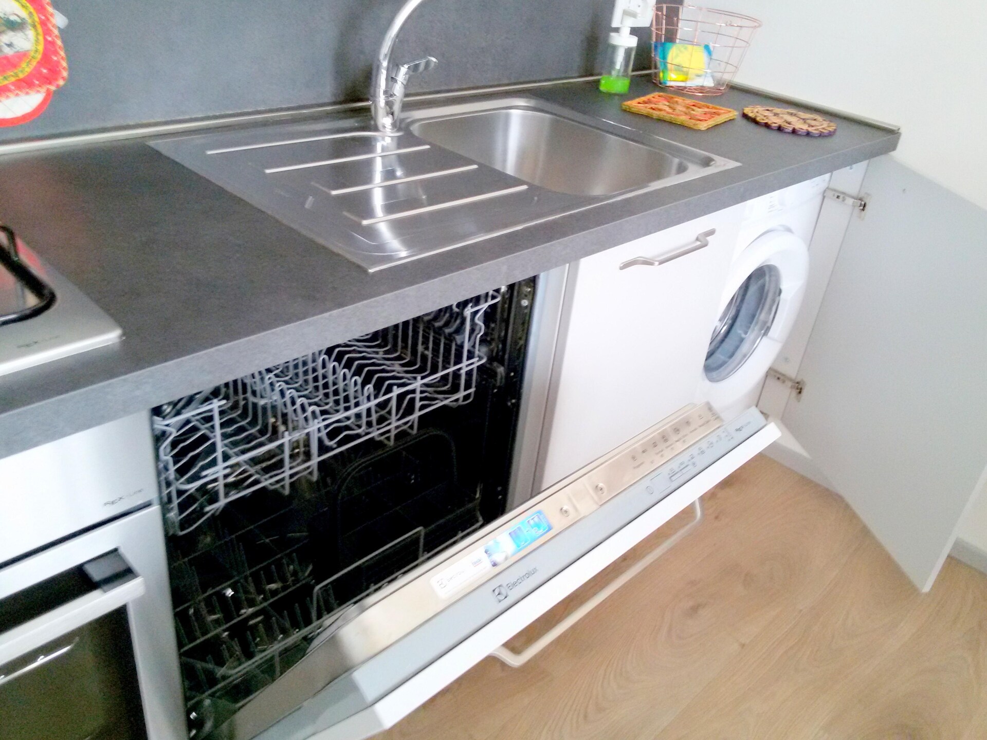 Knus appartement Dromae bij het Ledromeer met zwembad en tuin - foto 19
