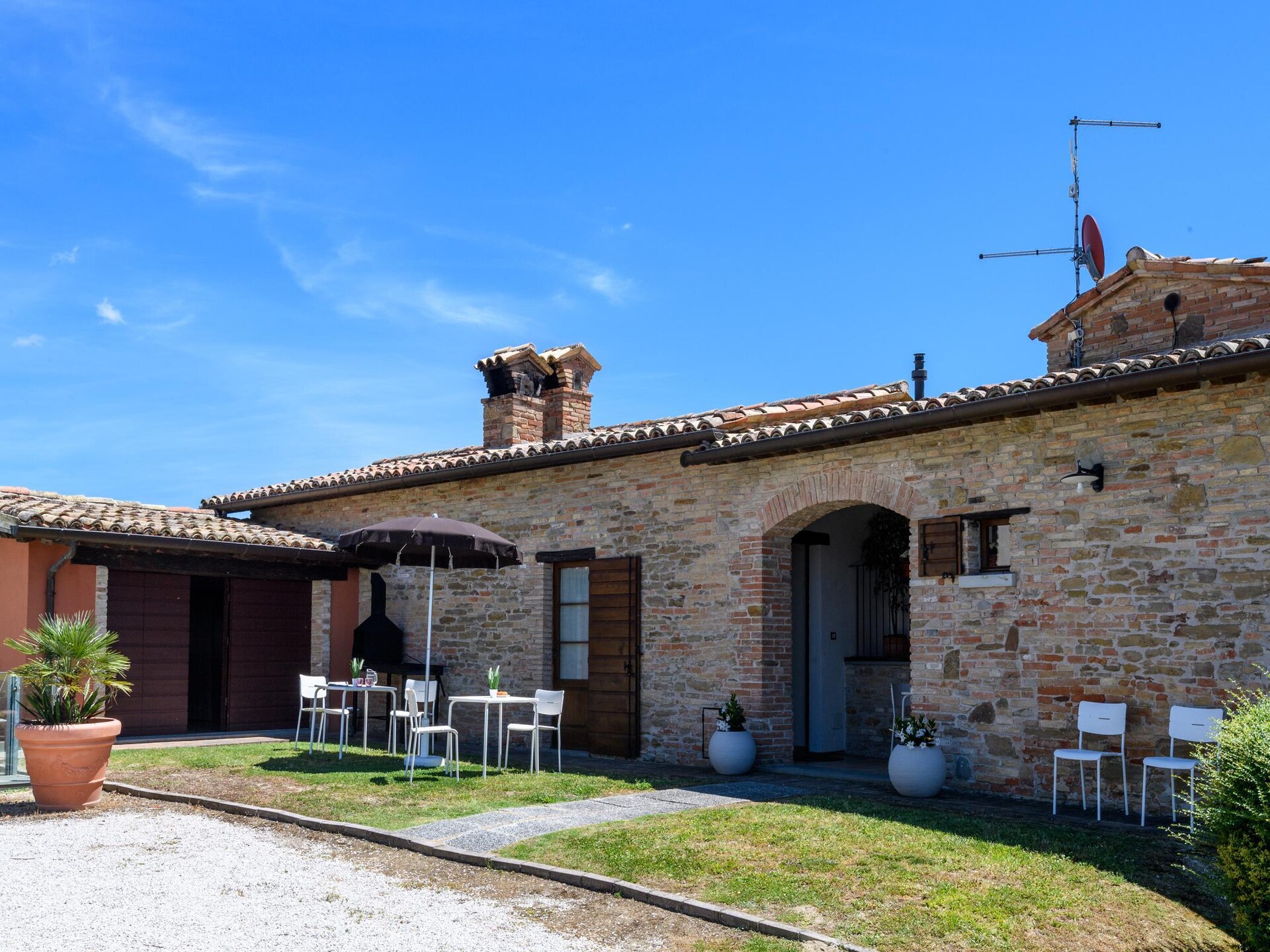 Rustiek landhuis Borgo Quattro in Sant'angelo in Vado - foto 10