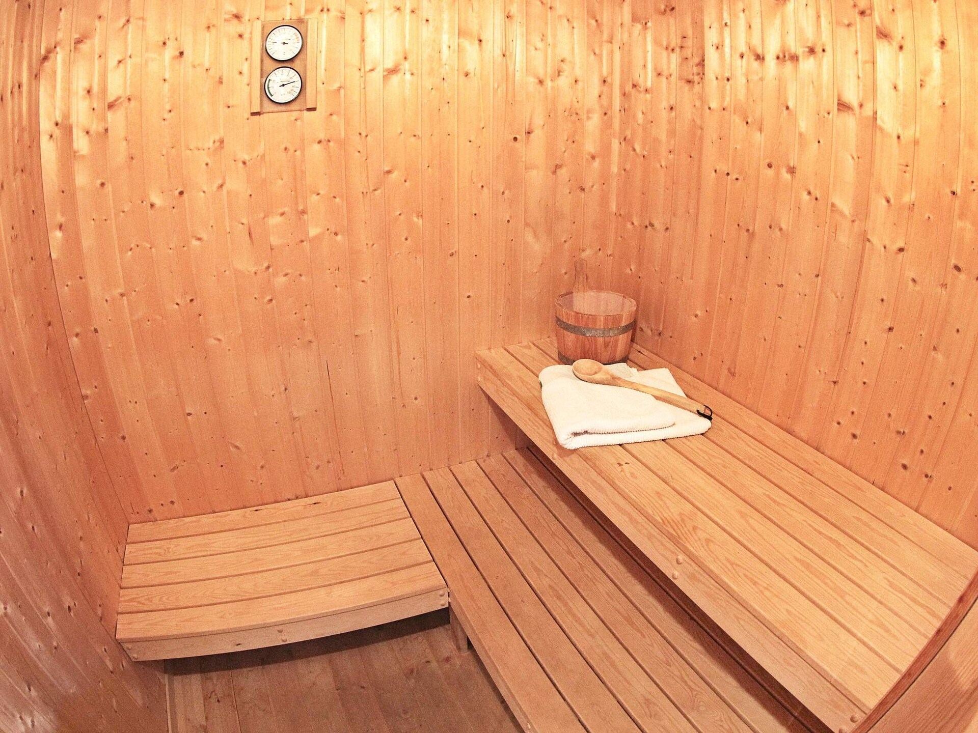 12-persoons vakantiehuis aan het water in Ottendorf - foto 68