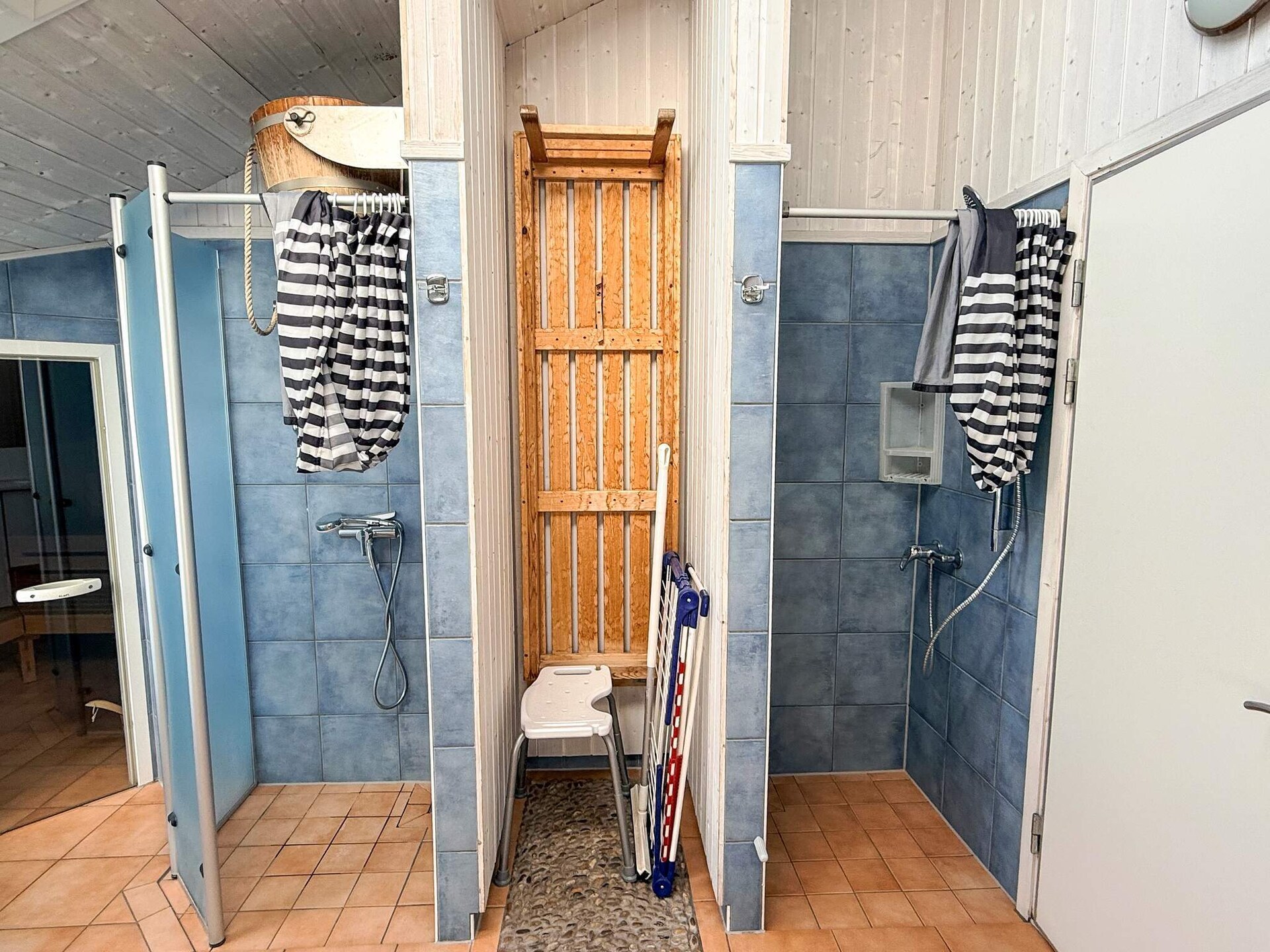 Luxe vakantiehuis aan het water in Ottendorf met sauna en whirlpool - foto 12