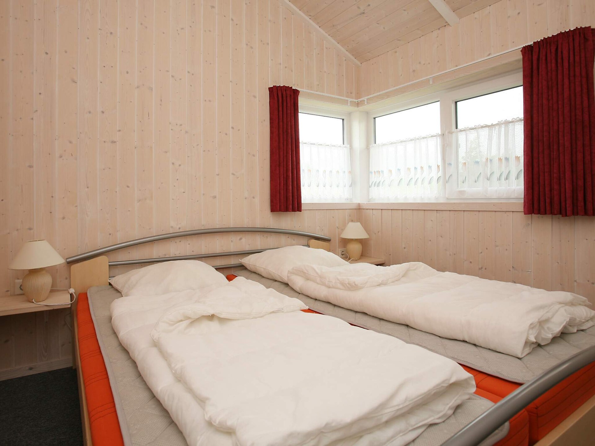 Luxe vakantiehuis aan het water in Ottendorf met sauna en whirlpool - foto 9