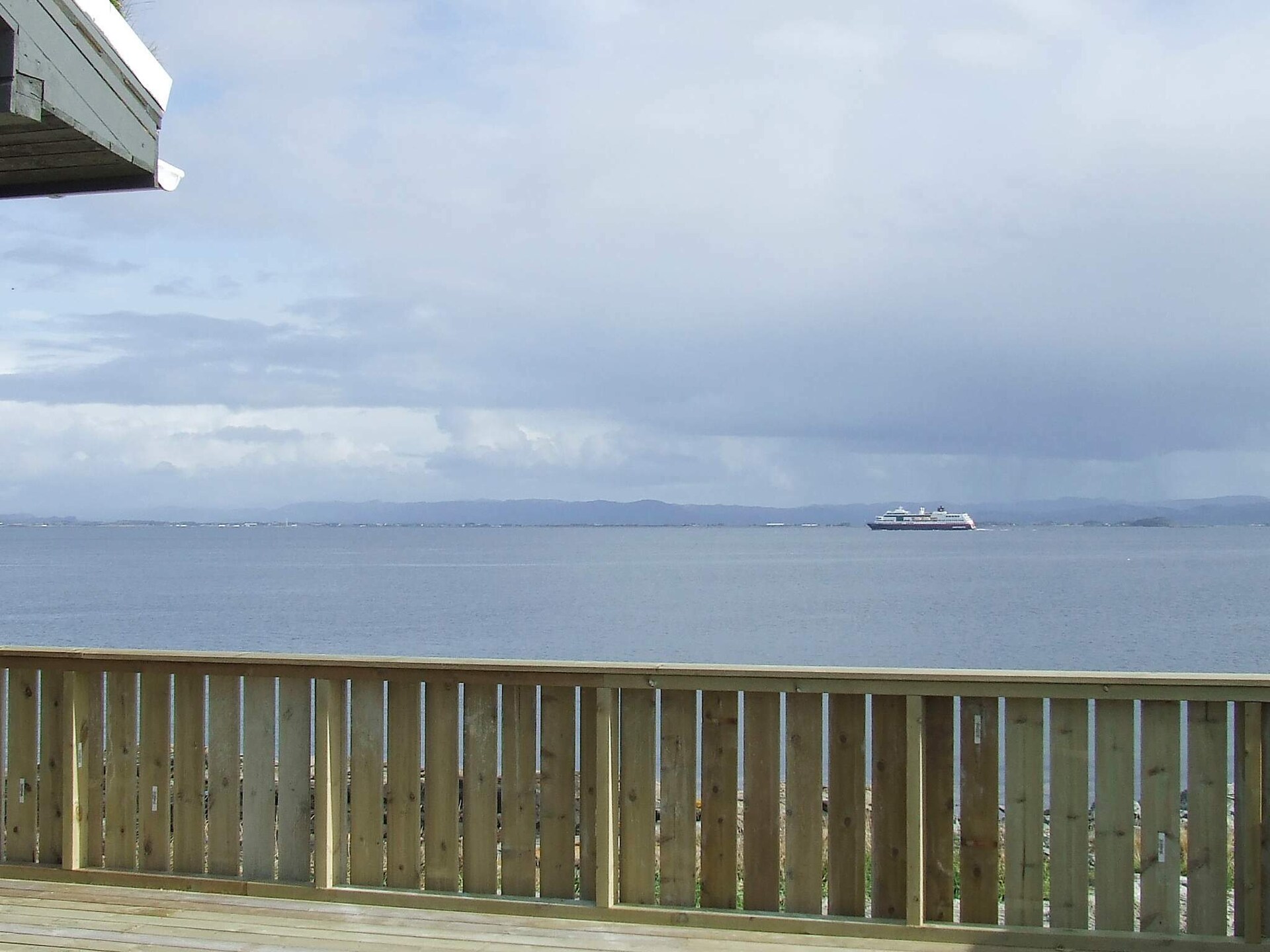 Vrijstaand vakantiehuis aan de fjord met hottub en bootverhuur op Storfosna - foto 23