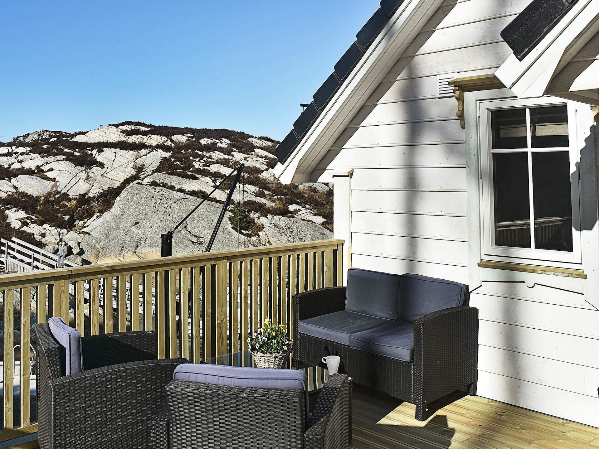 Lichtrijk vakantiehuis direct aan de fjord in Urangsvåg - foto 7