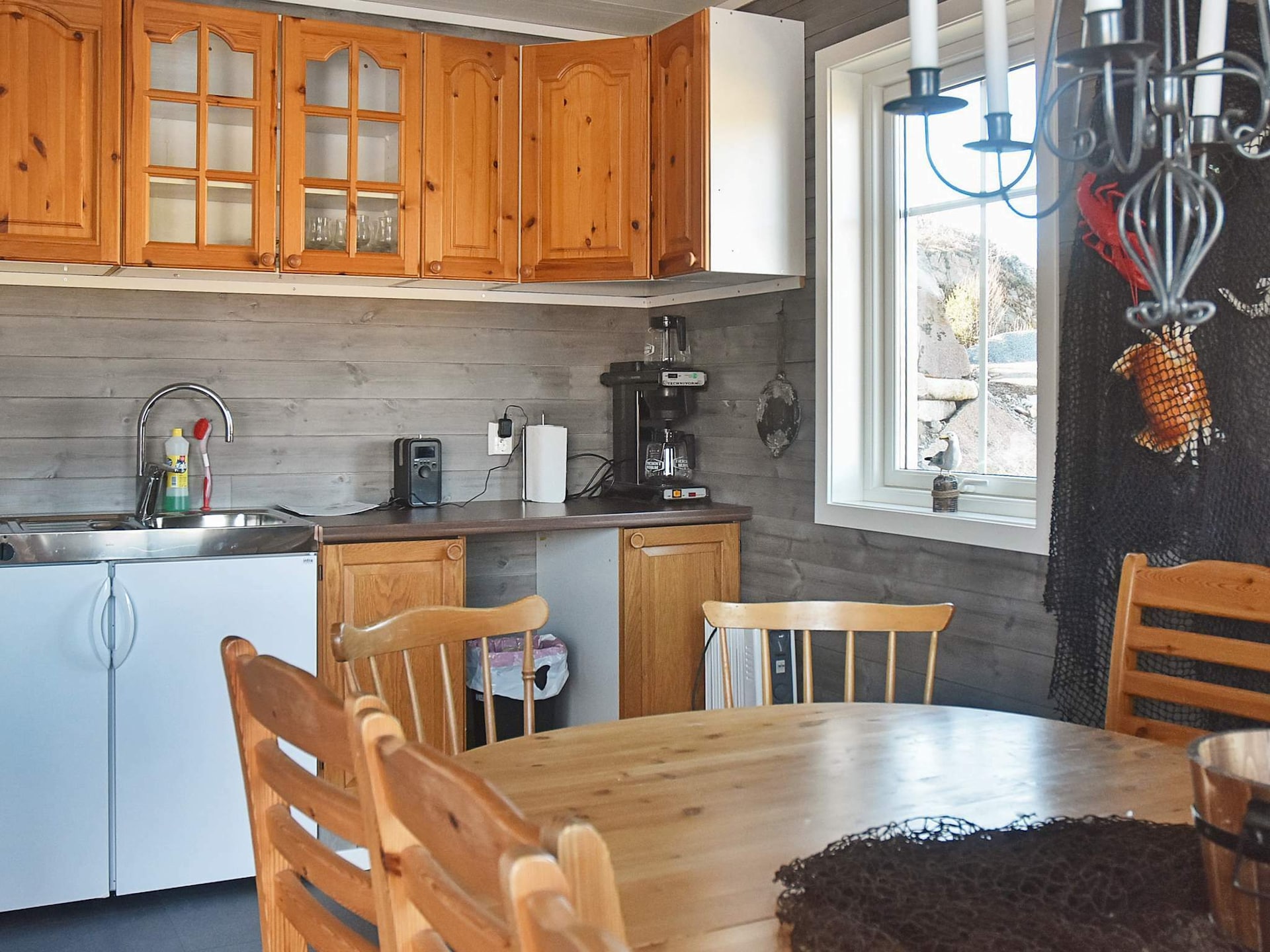 Lichtrijk vakantiehuis direct aan de fjord in Urangsvåg - foto 25