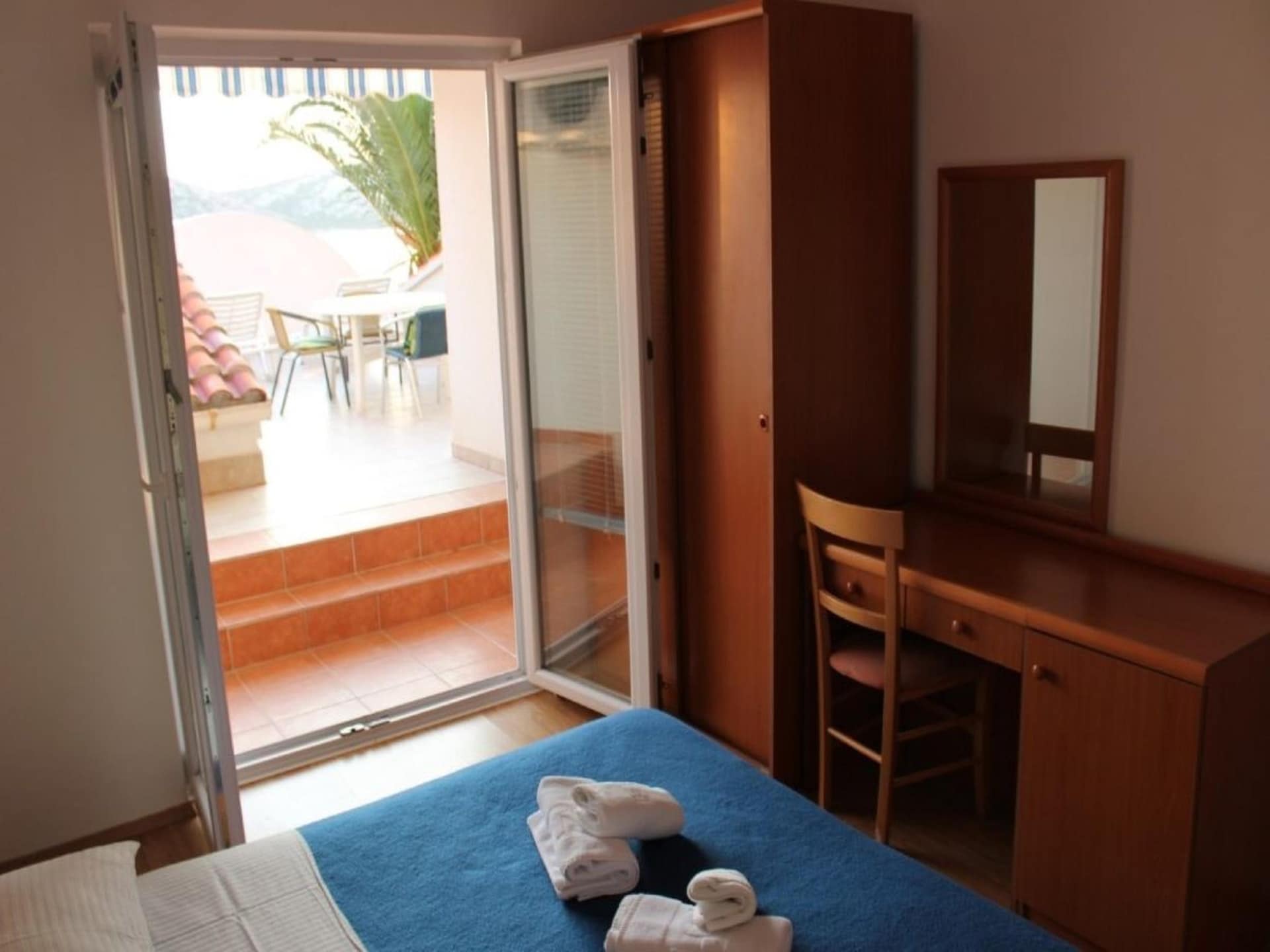 Appartement aan zee met privéstrand en bootligplaats in Stara Novalja - foto 19