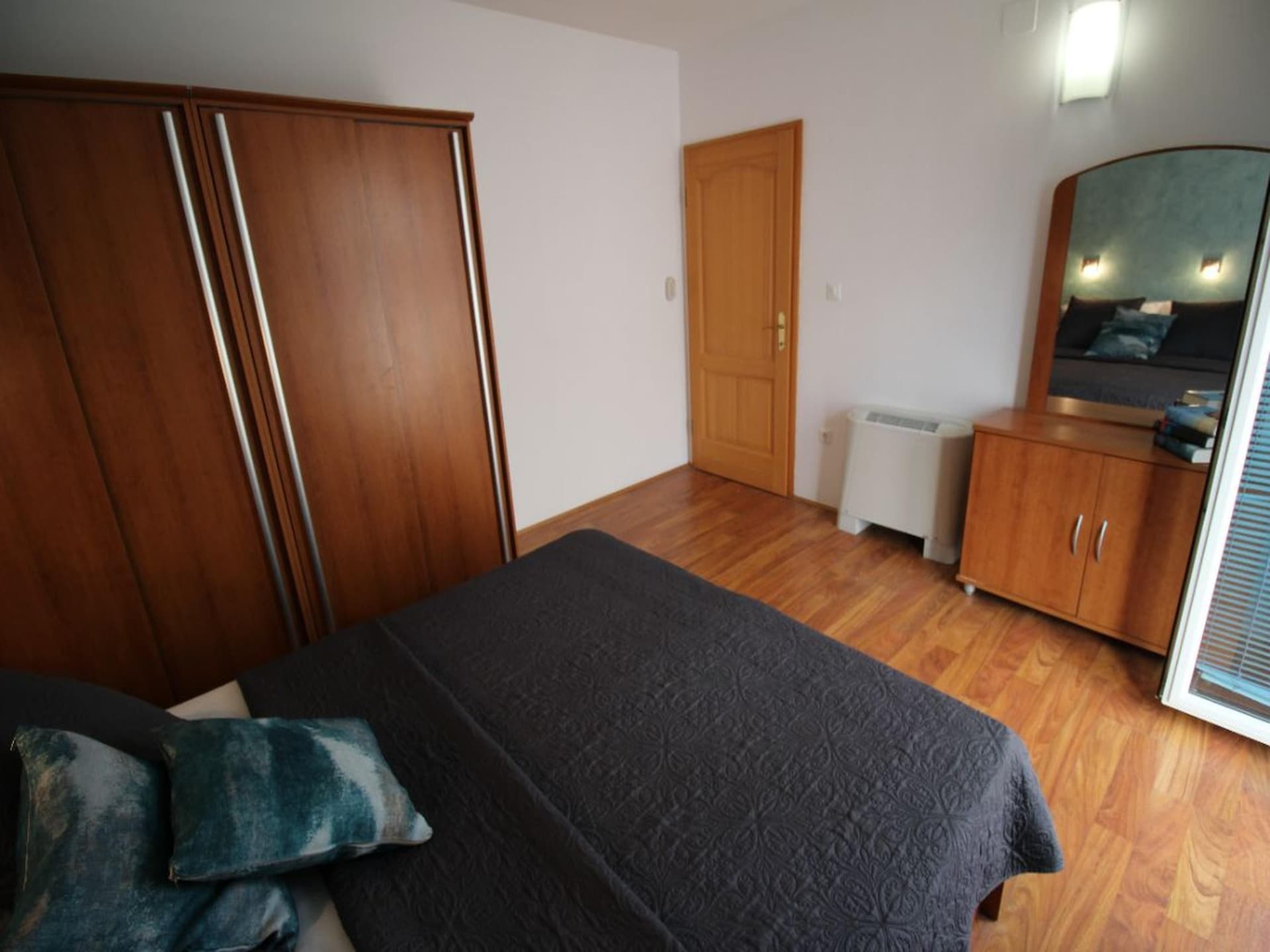 Appartement direct aan zee met privéstrand en bootligplaats in Stara Novalja - foto 23