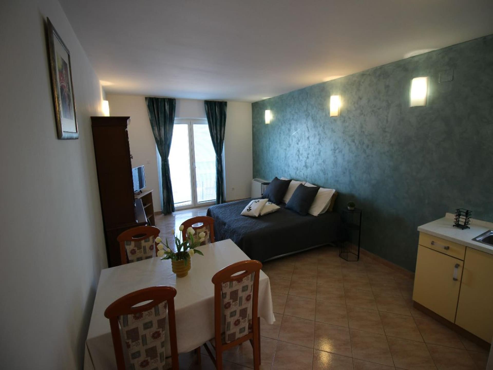 Appartement direct aan zee met privéstrand en bootligplaats in Stara Novalja - foto 7