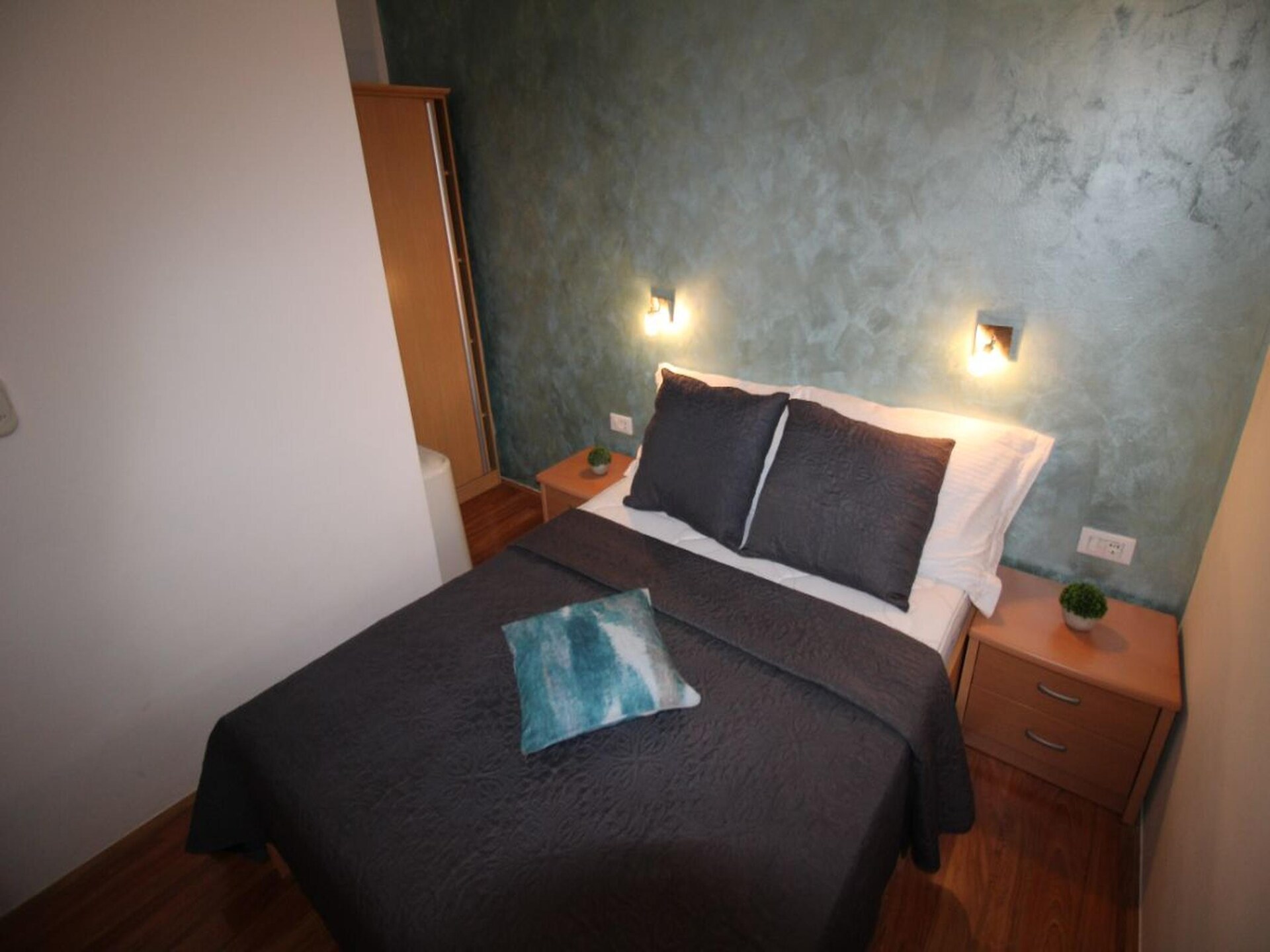 Sv Marija 2: Appartement aan zee met privéstrand en aanlegsteiger in Stara Novalja - foto 16