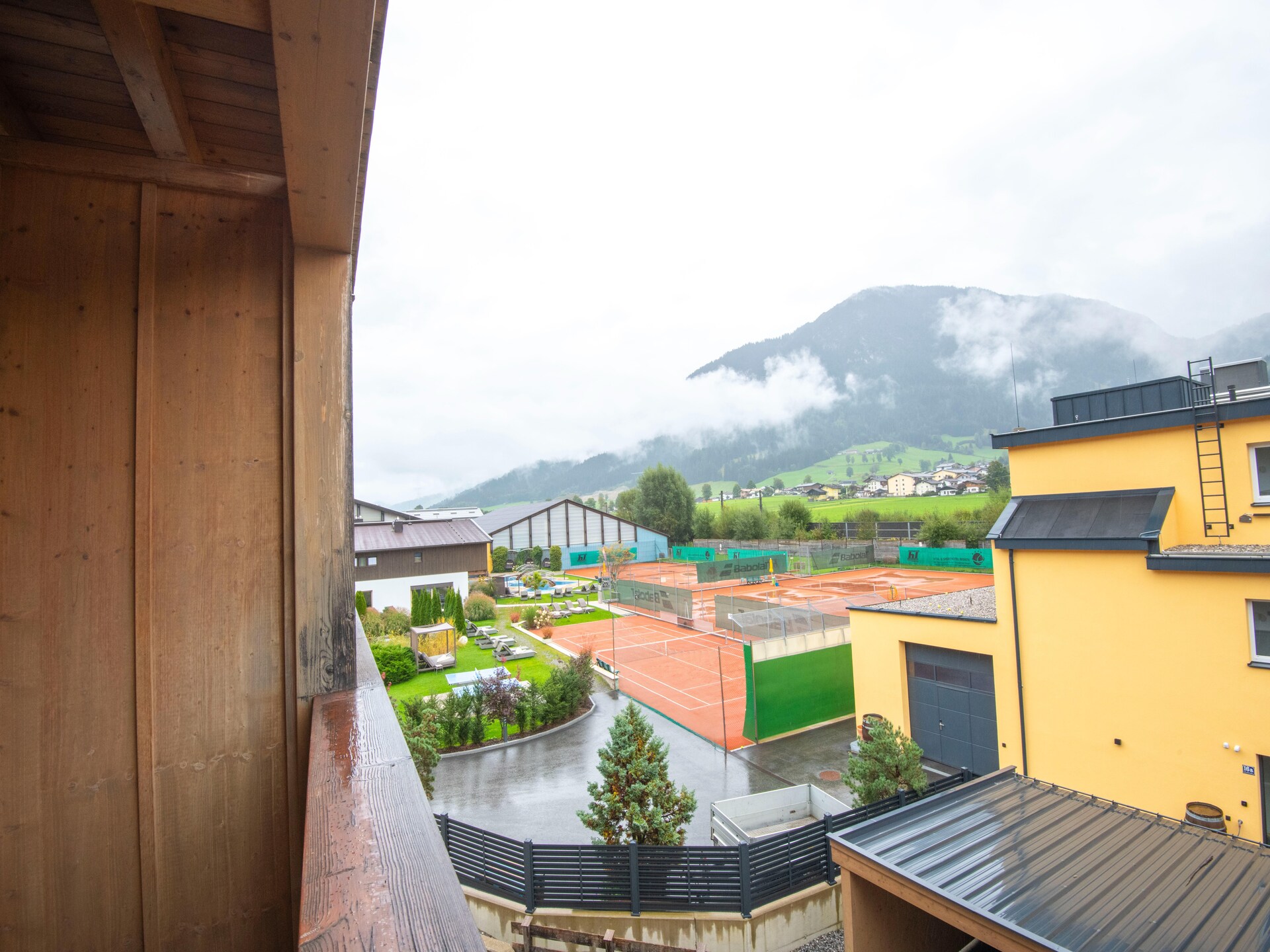 Top 4: Zonnig 6-persoons appartement aan de piste in Brixen im Thale - foto 18