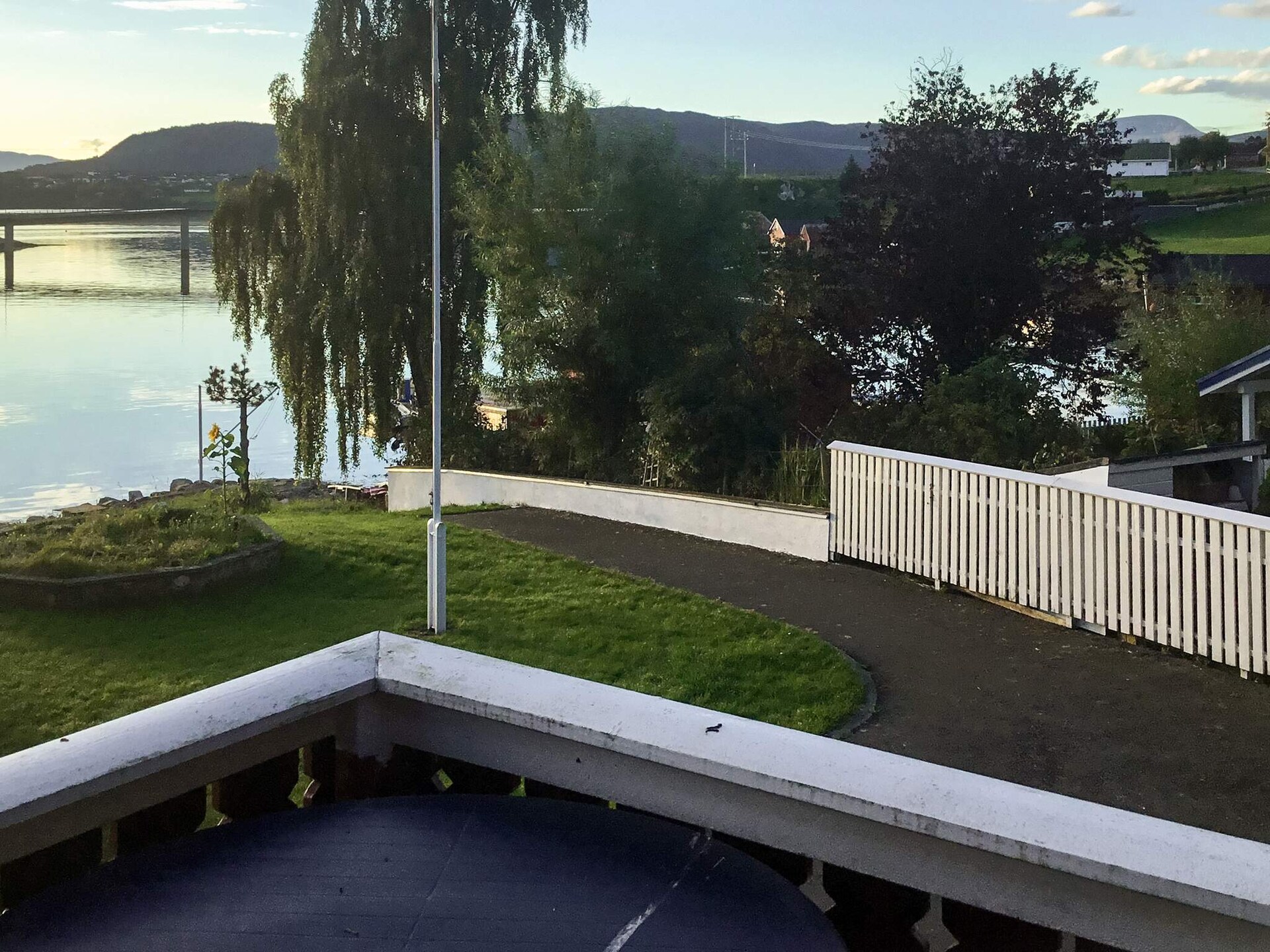 Sfeervol vakantiehuis Eldhuset met fjordzicht in Averøy - foto 2