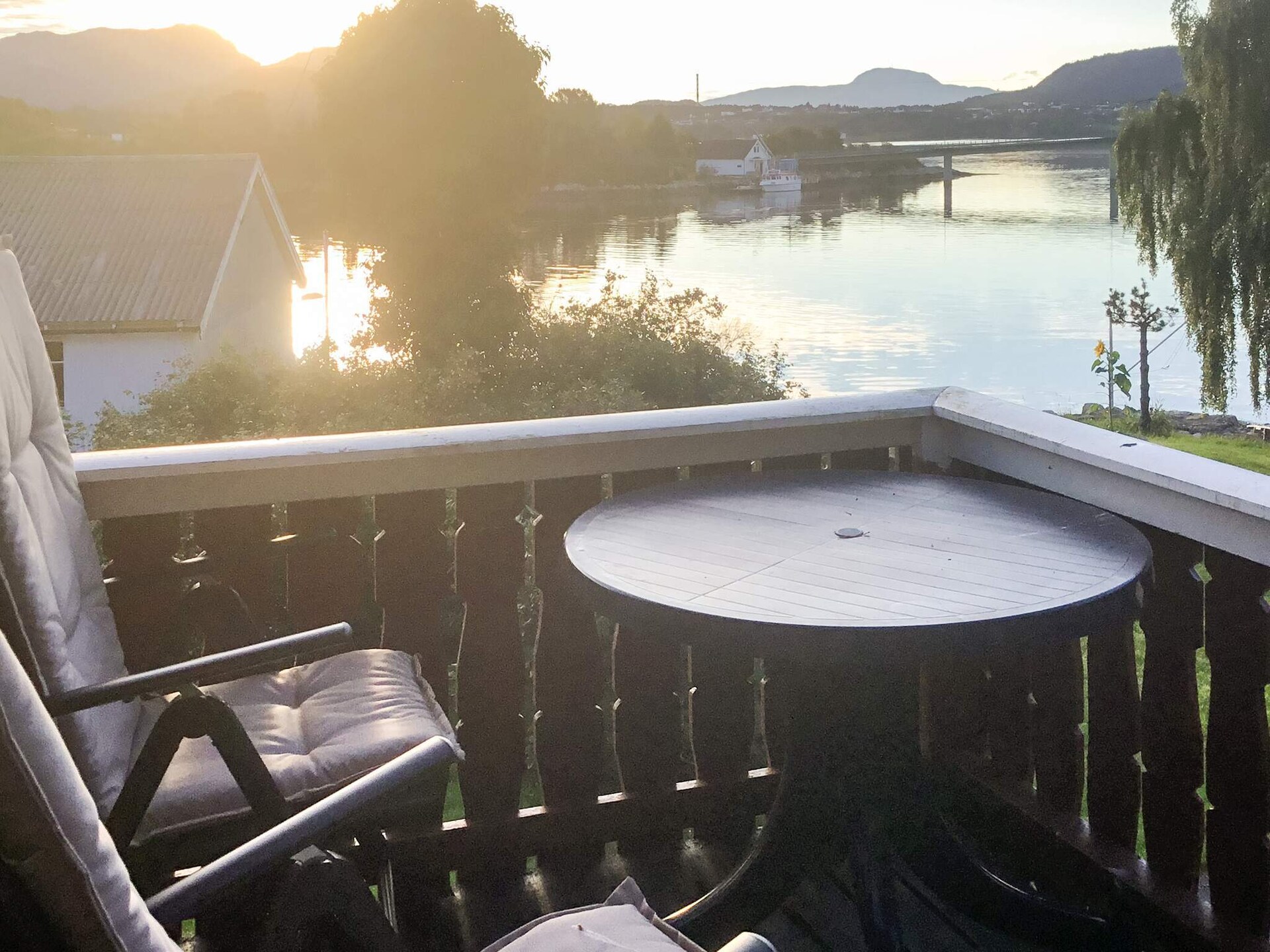 Sfeervol vakantiehuis Eldhuset met fjordzicht in Averøy - foto 21
