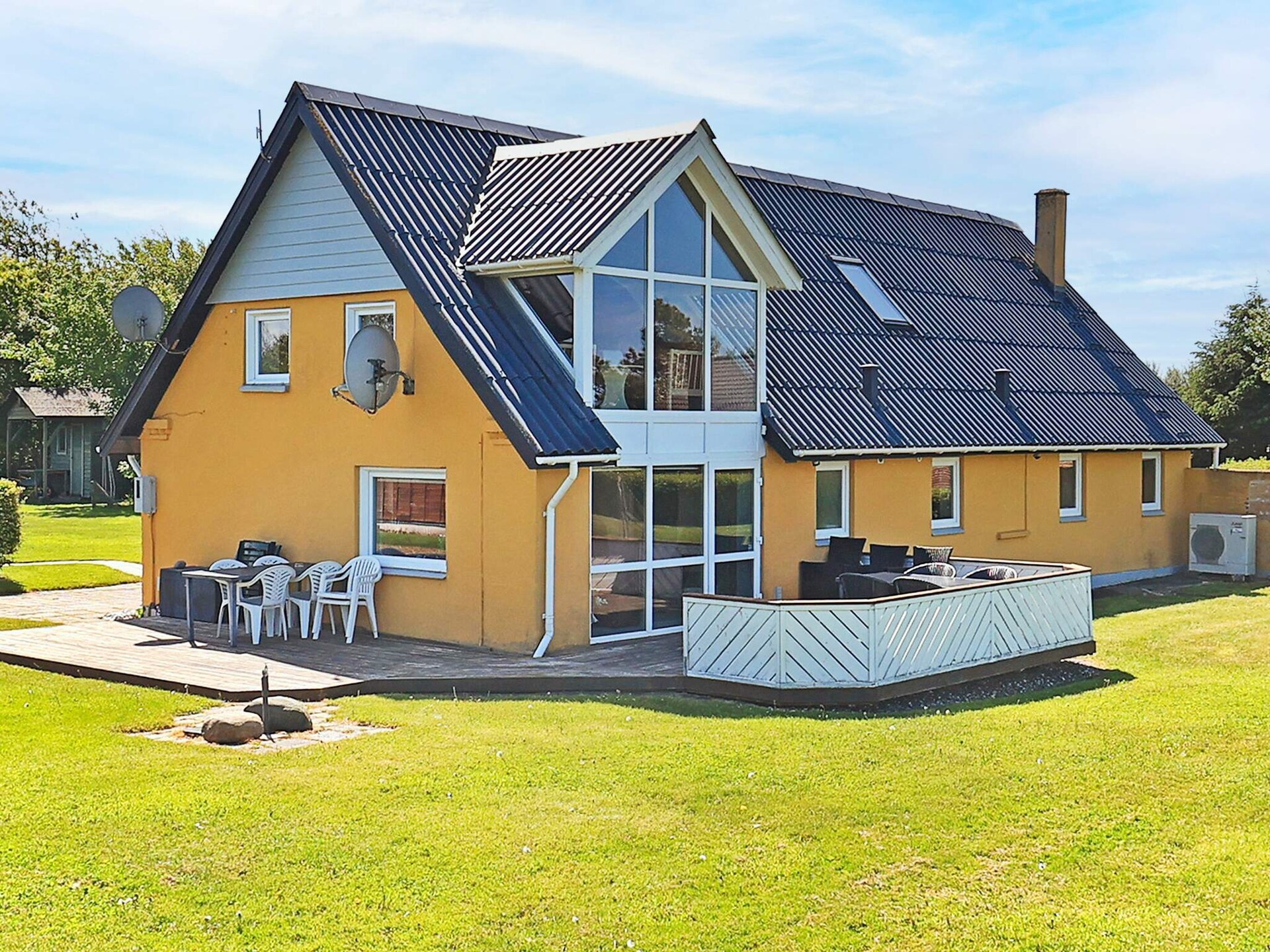 Vrijstaand vakantiehuis voor 10 personen met panoramisch uitzicht op de Limfjord - foto 1