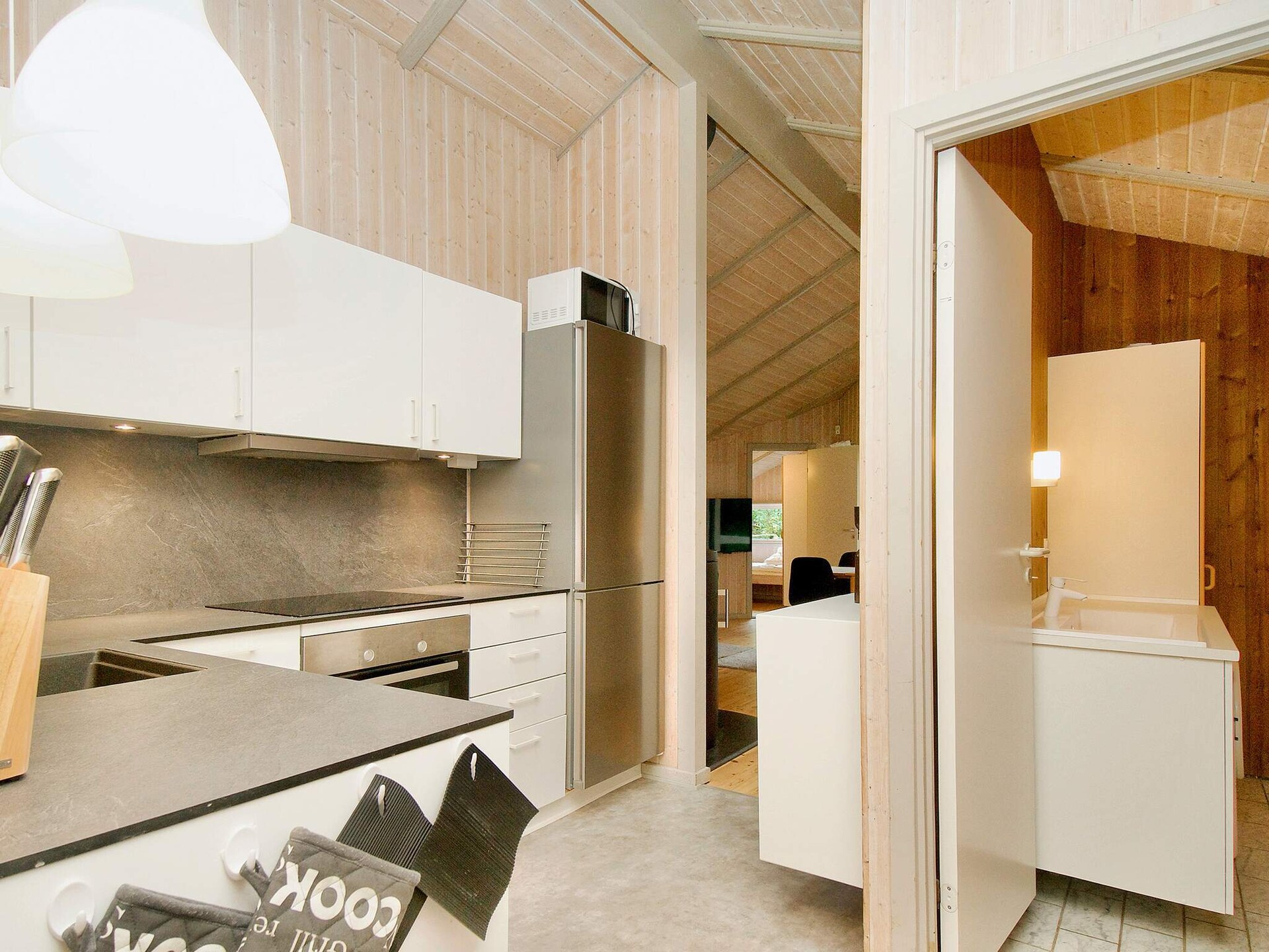 Sfeervol vakantiehuis in Melby met sauna en whirlpool voor 8 personen - foto 36