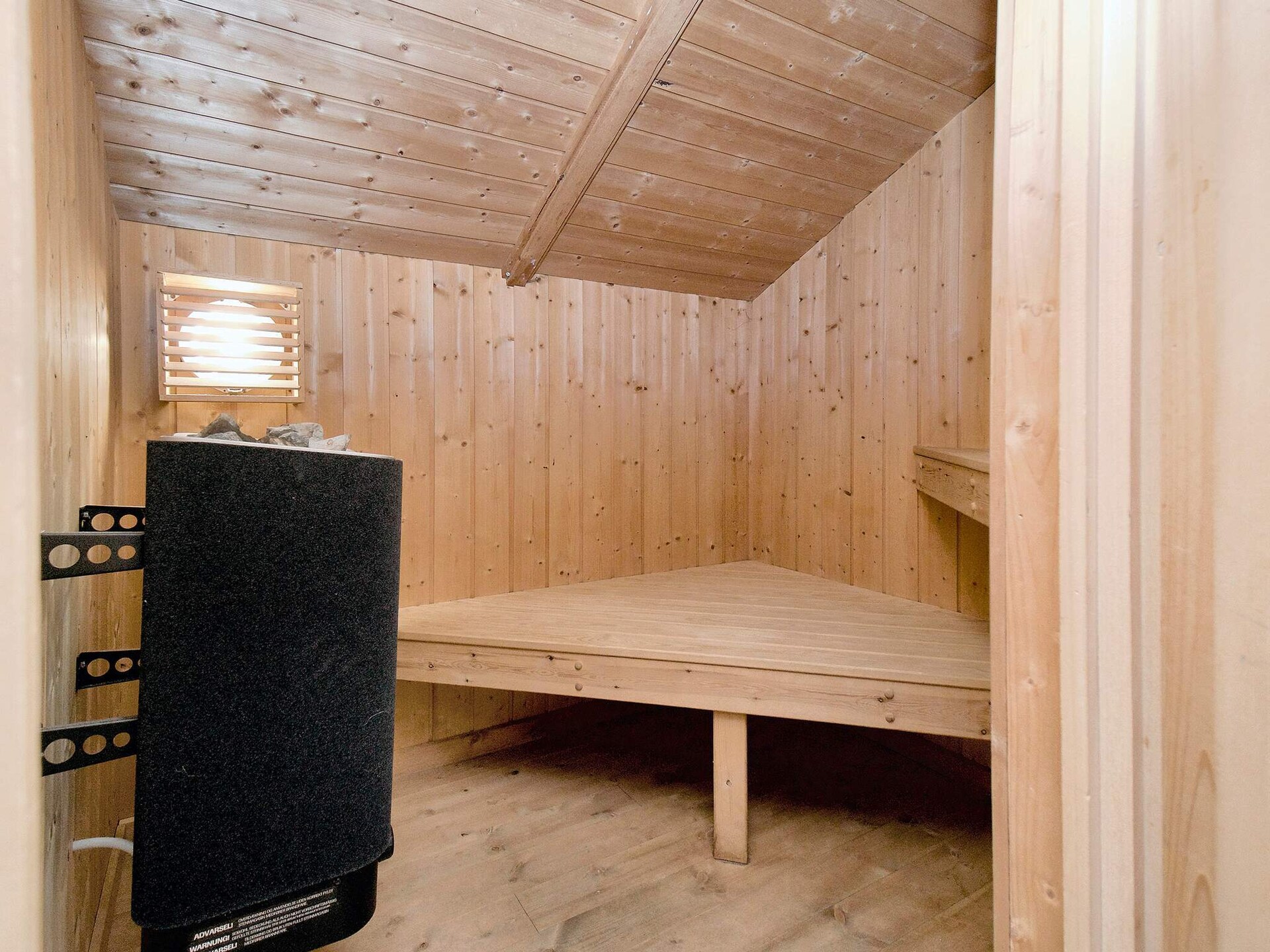 Sfeervol vakantiehuis in Melby met sauna en whirlpool voor 8 personen - foto 43