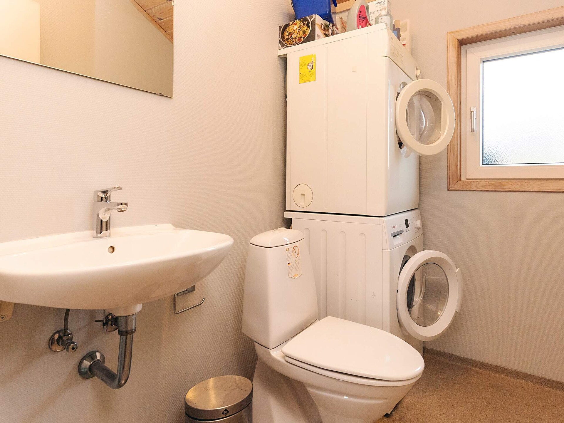 Vrijstaand vakantiehuis met sauna, whirlpool en zeezicht op 150 meter - foto 12
