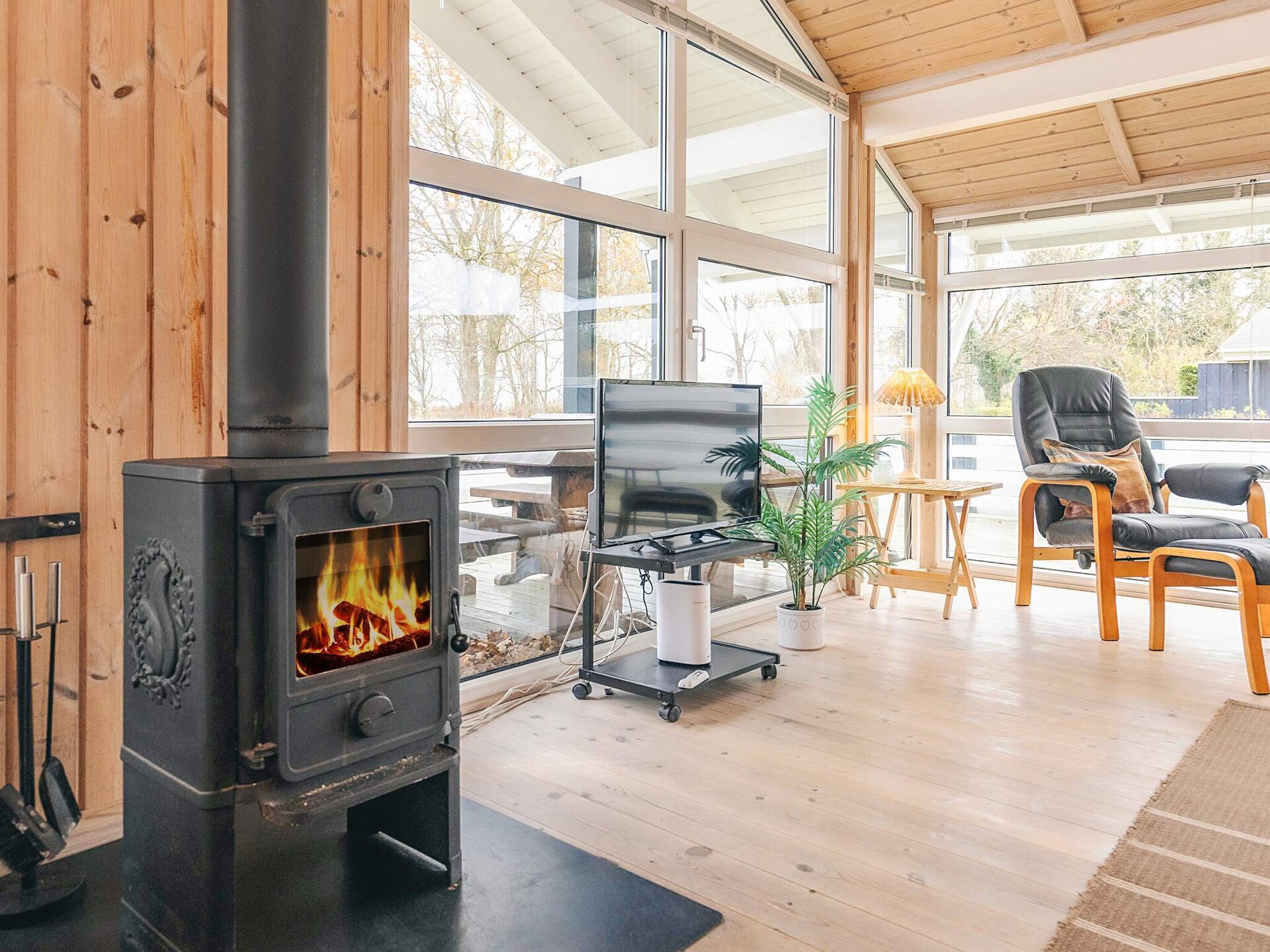 Vrijstaand vakantiehuis met sauna, whirlpool en zeezicht op 150 meter - foto 13