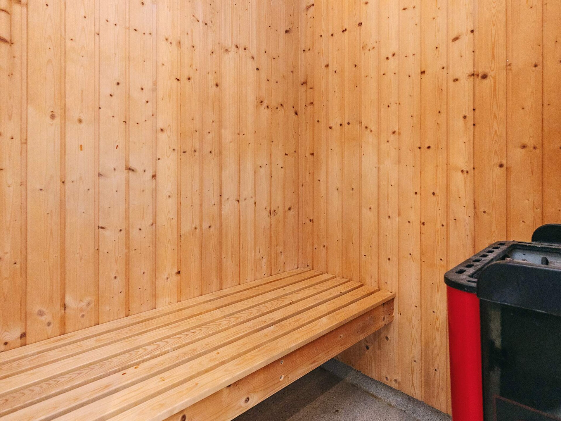 Vrijstaand vakantiehuis met sauna, whirlpool en zeezicht op 150 meter - foto 20