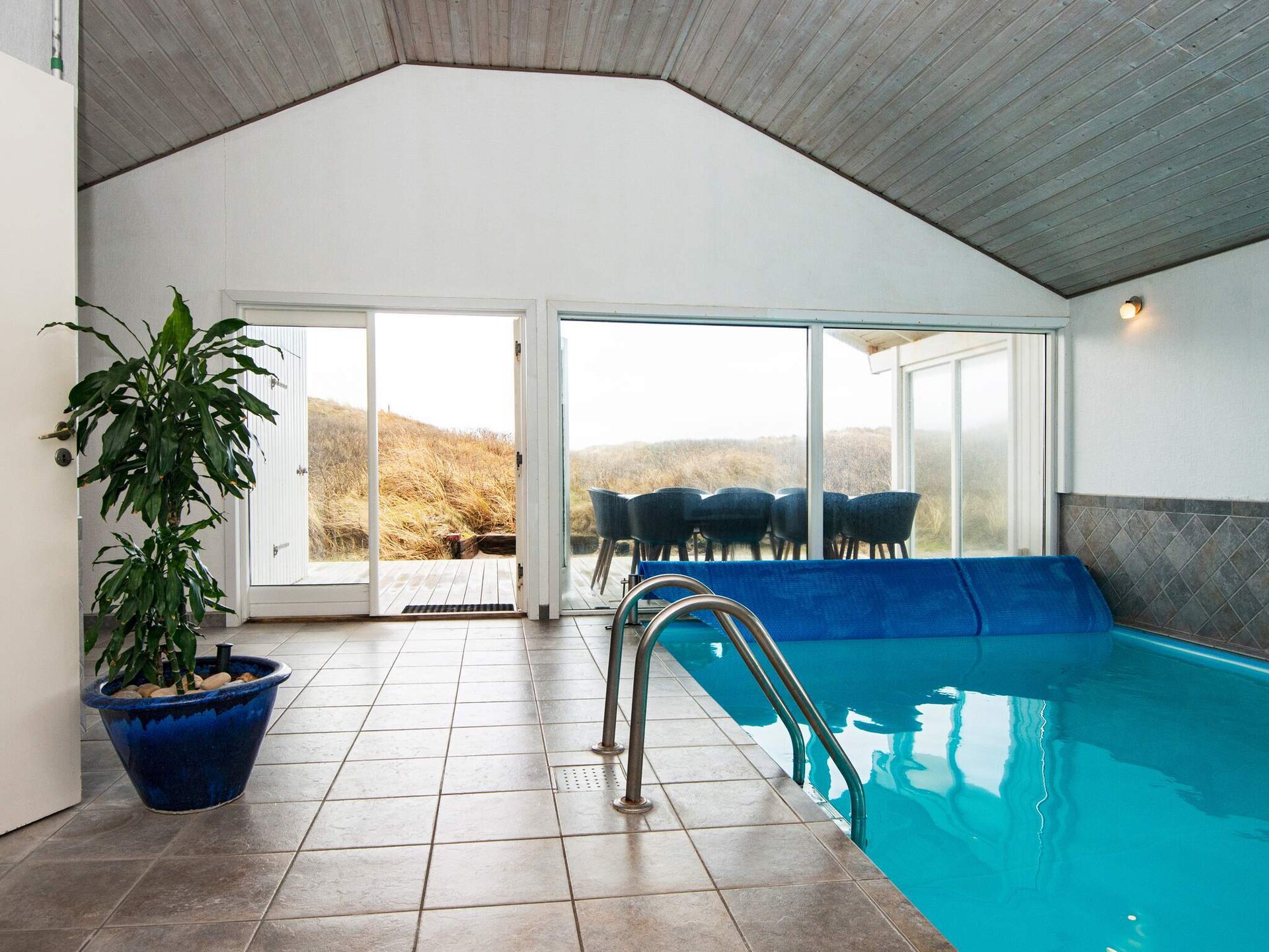 Ruim vakantiehuis in 1e duinenrij Henne met zwembad, sauna en deels zeezicht - foto 23