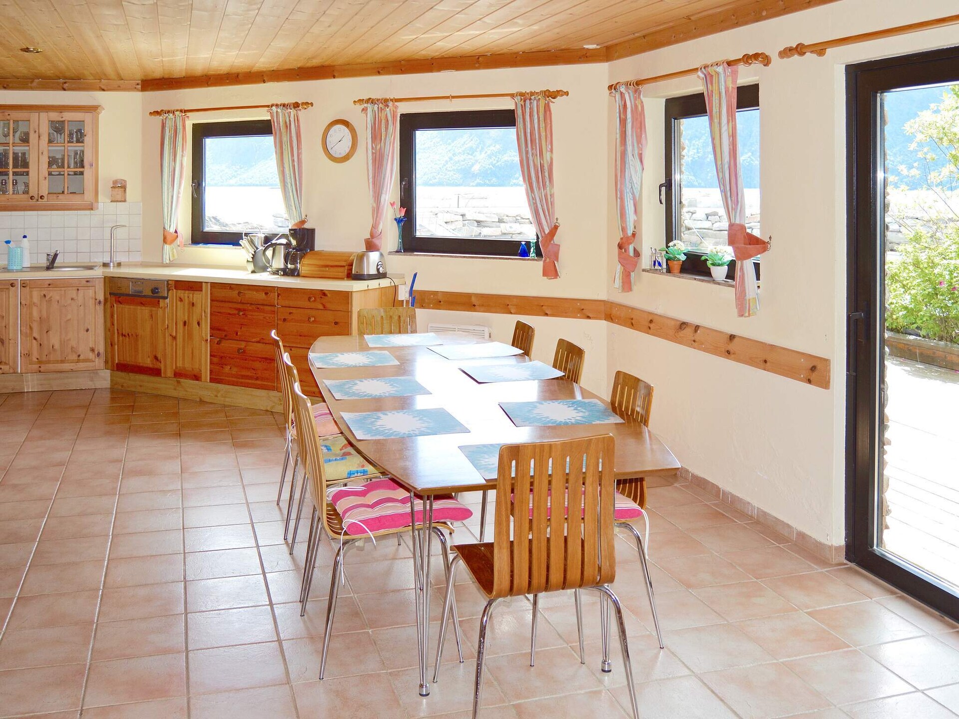 Ruim vakantiehuis Strandloven Anneks in Eidsvåg voor 10 personen - foto 32