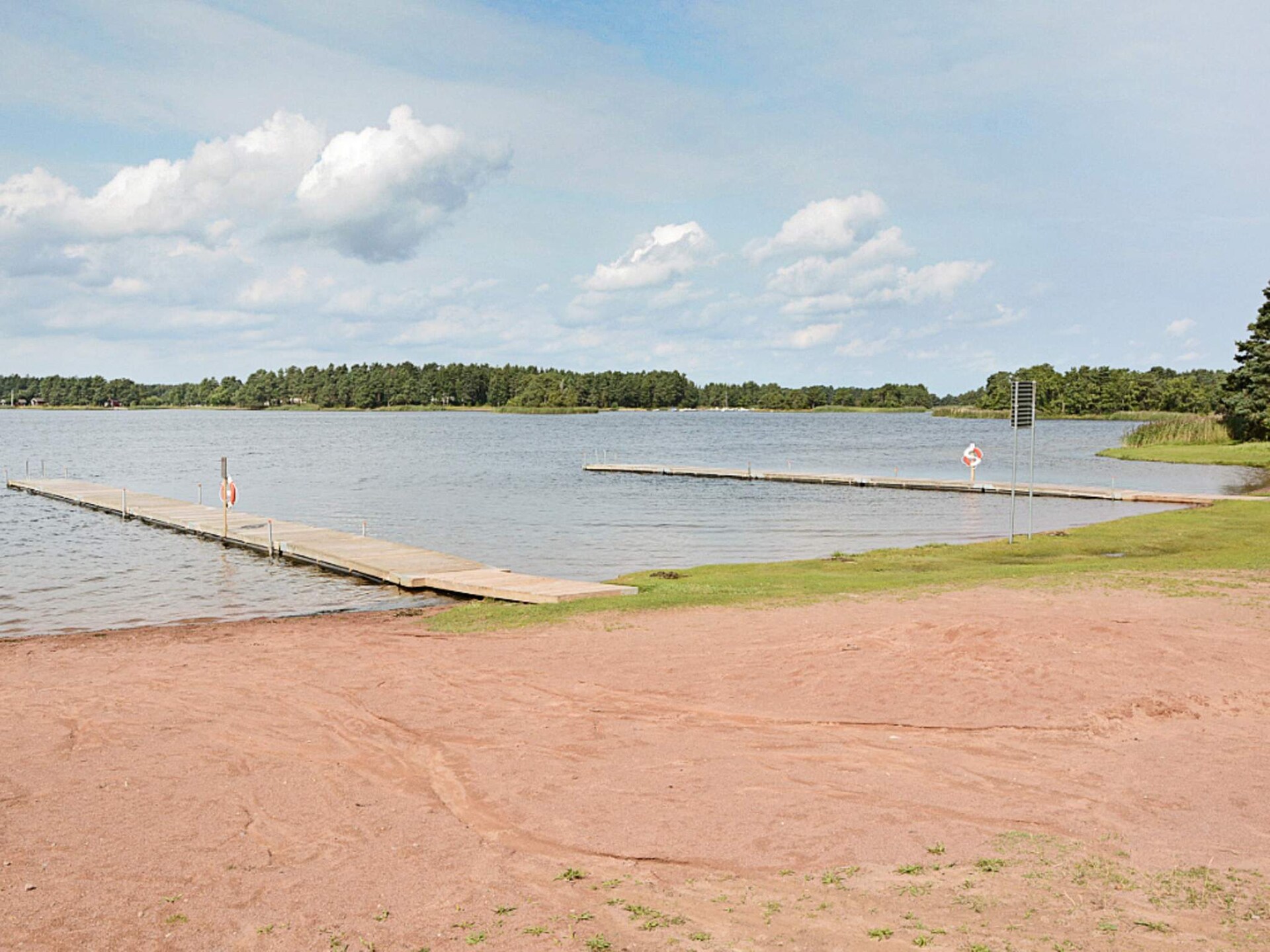 4-persoons vakantiehuis aan zee in Mönsterås - foto 8
