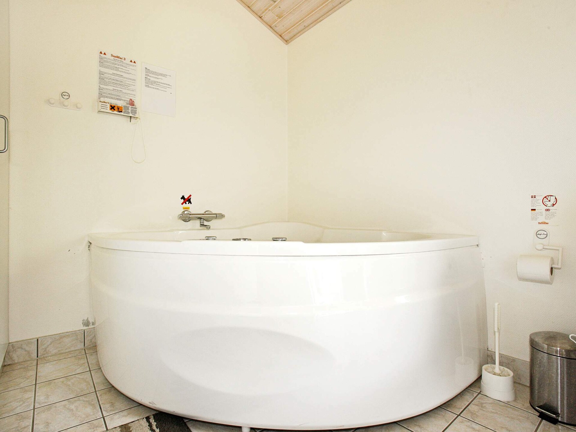 Vrijstaand huis met sauna en whirlpool, 400m van het strand in Hadsund - foto 29