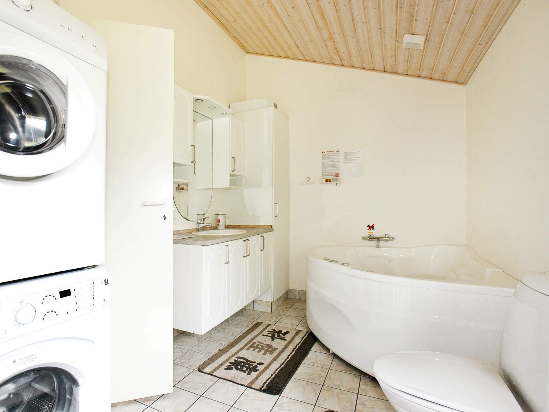Vrijstaand huis met sauna en whirlpool, 400m van het strand in Hadsund - foto 39