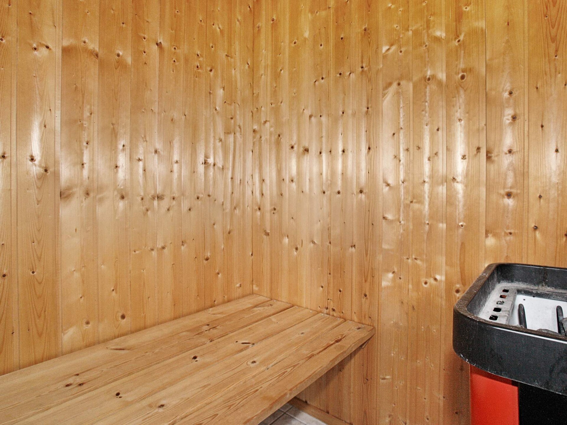 Vrijstaand huis met sauna en whirlpool, 400m van het strand in Hadsund - foto 40