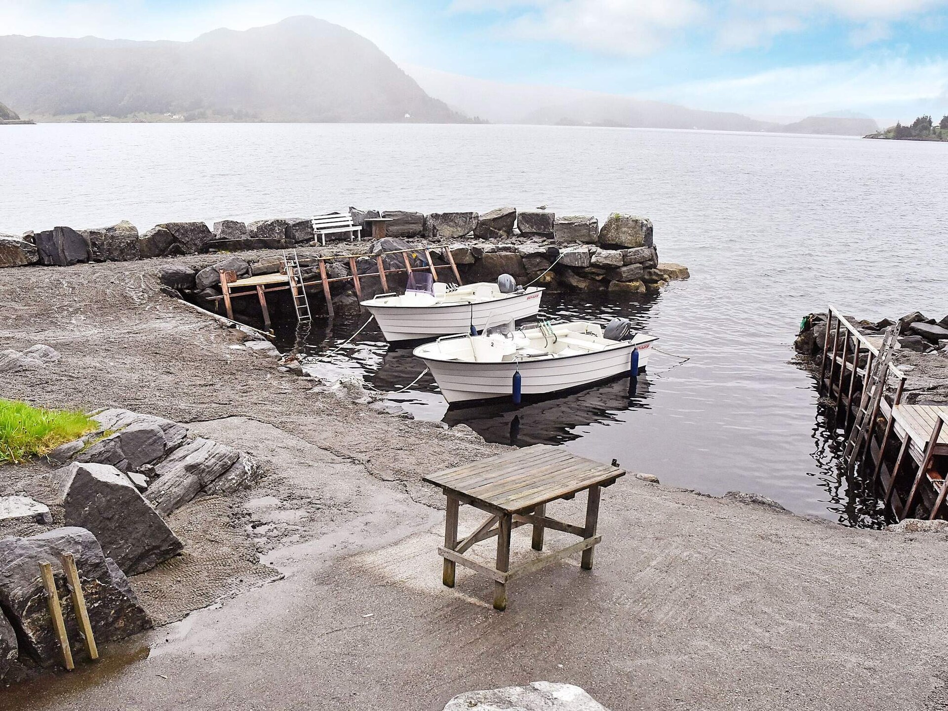 Vrijstaand vissershuis direct aan de fjord in Selje – vis vanaf de veranda - foto 25